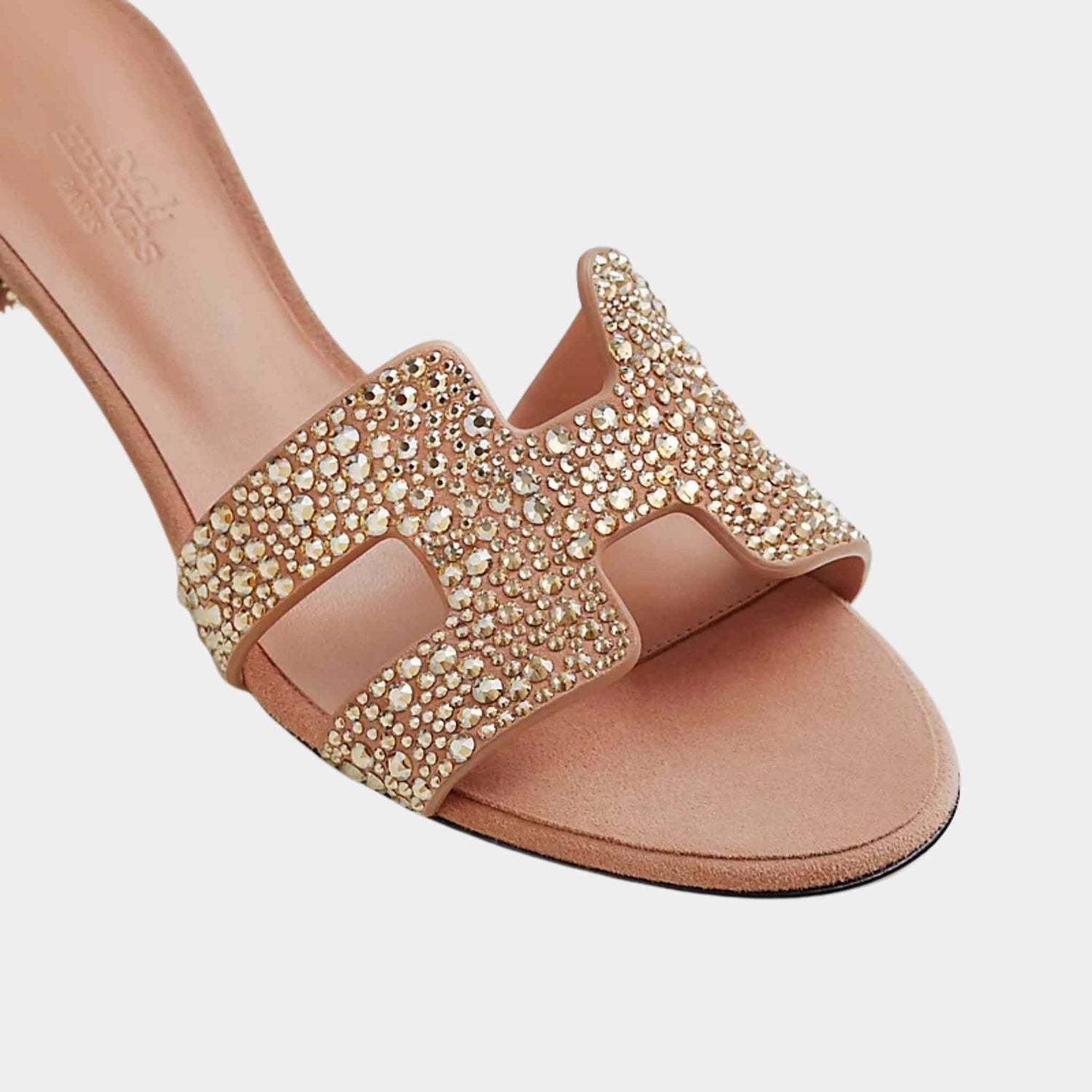 Hermès Oasis Sandals Nude with Rhinestones, Closeup 