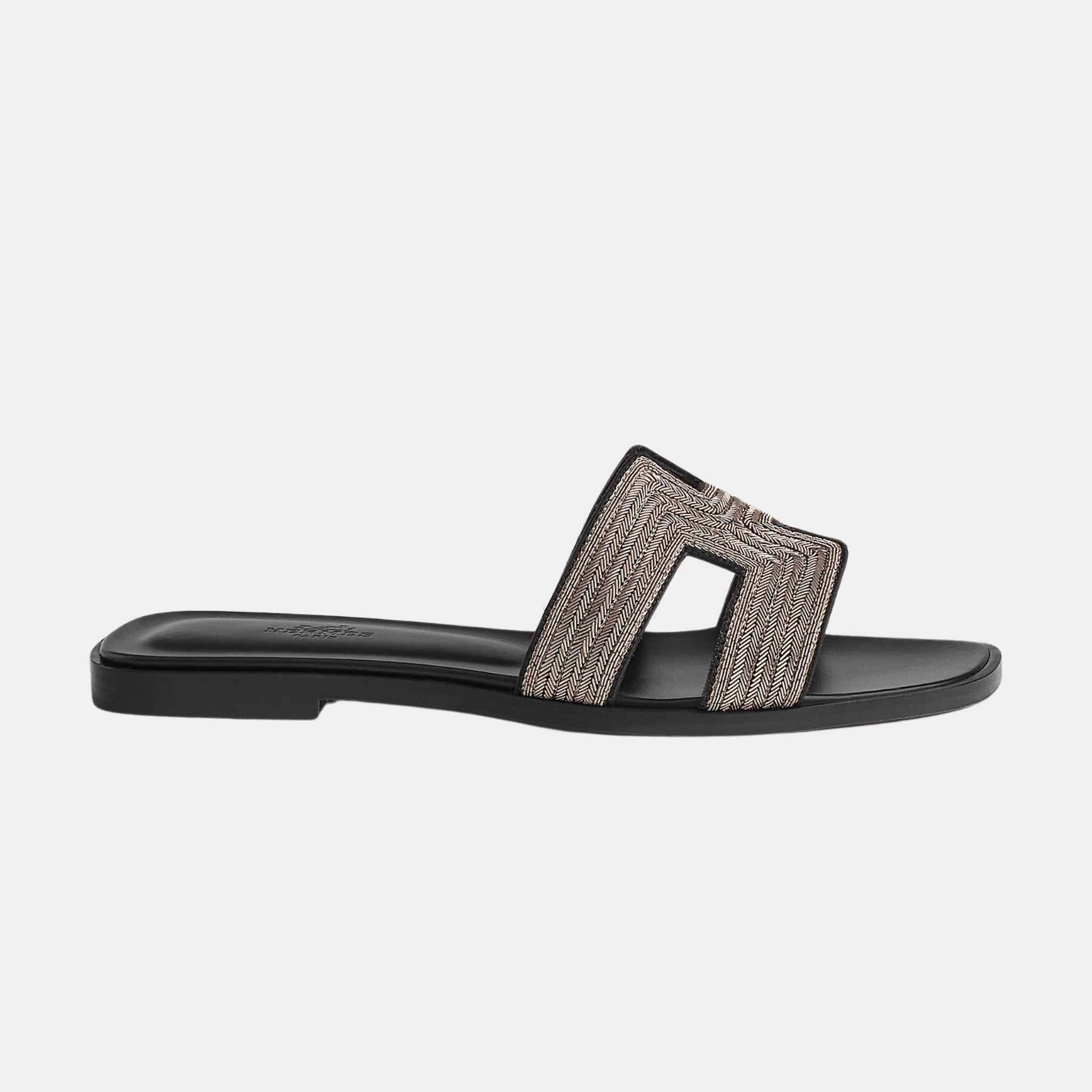 Hermes Oran Sandal Dabka, Noir, Side View