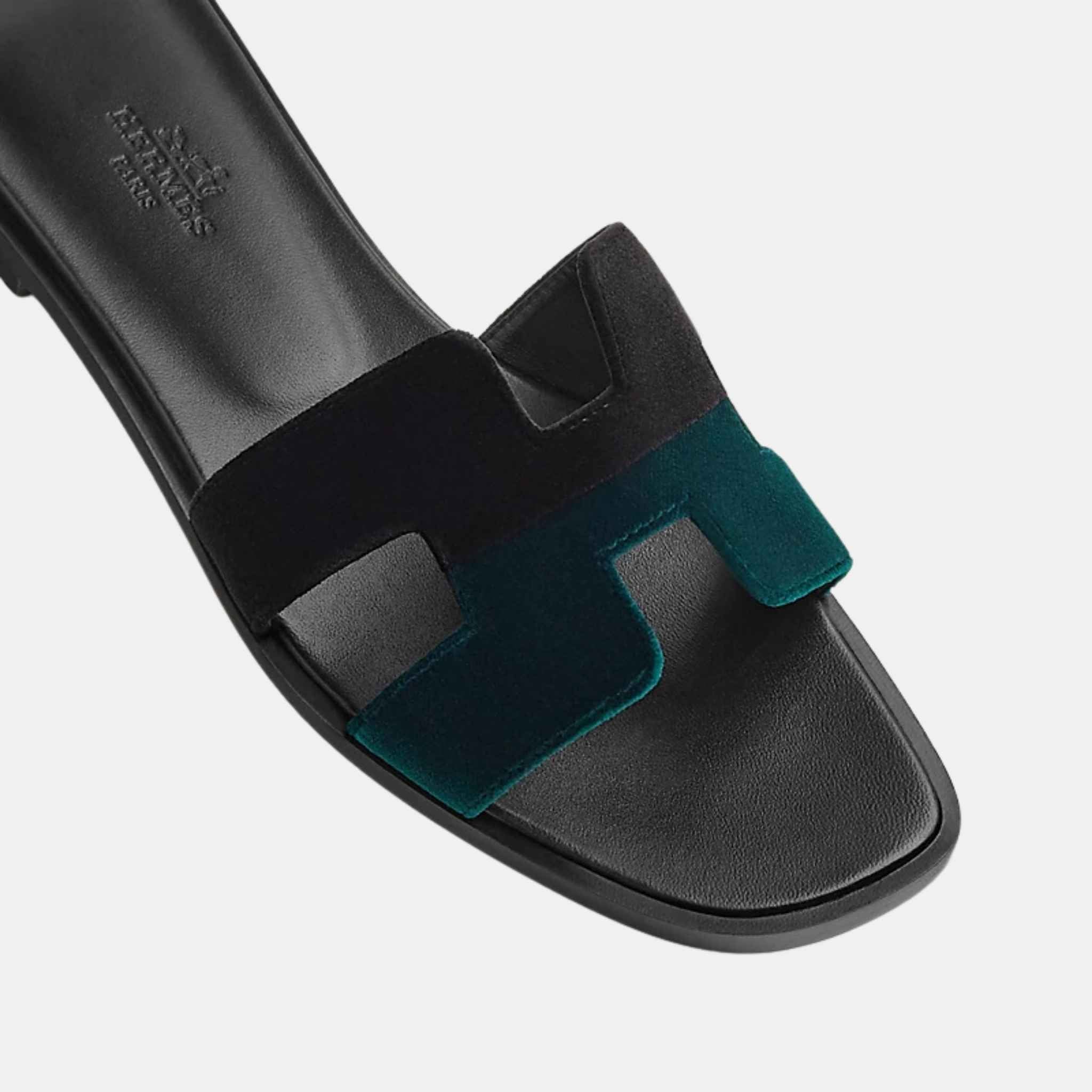 Hermes Oran Sandal Velvet, Noir/Vert Mousse, Top View