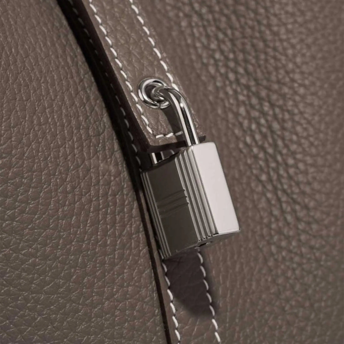 بيكوتين 22 من جلد تاوريلون كلمنس بلون إيتوب، مع قفل PHW