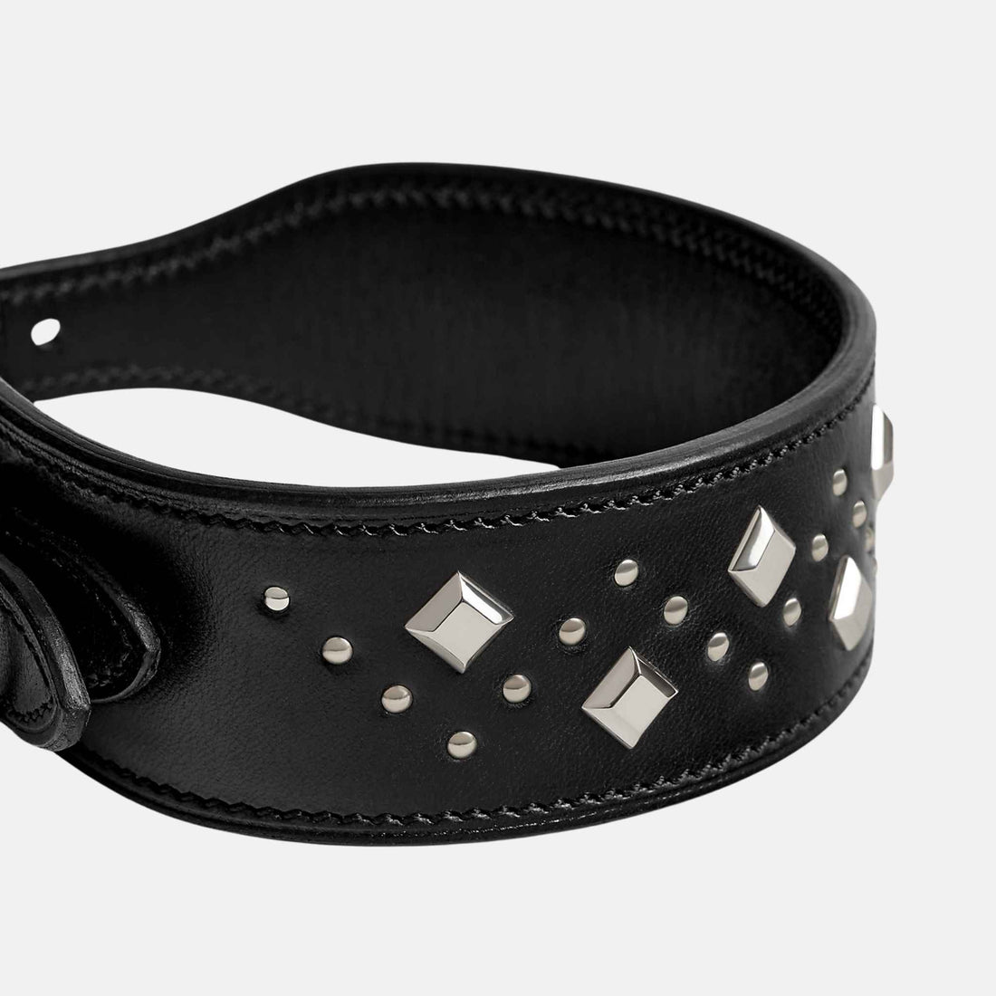 طوق كلاب فاخر Hermes Punch، لقطة مقرّبة