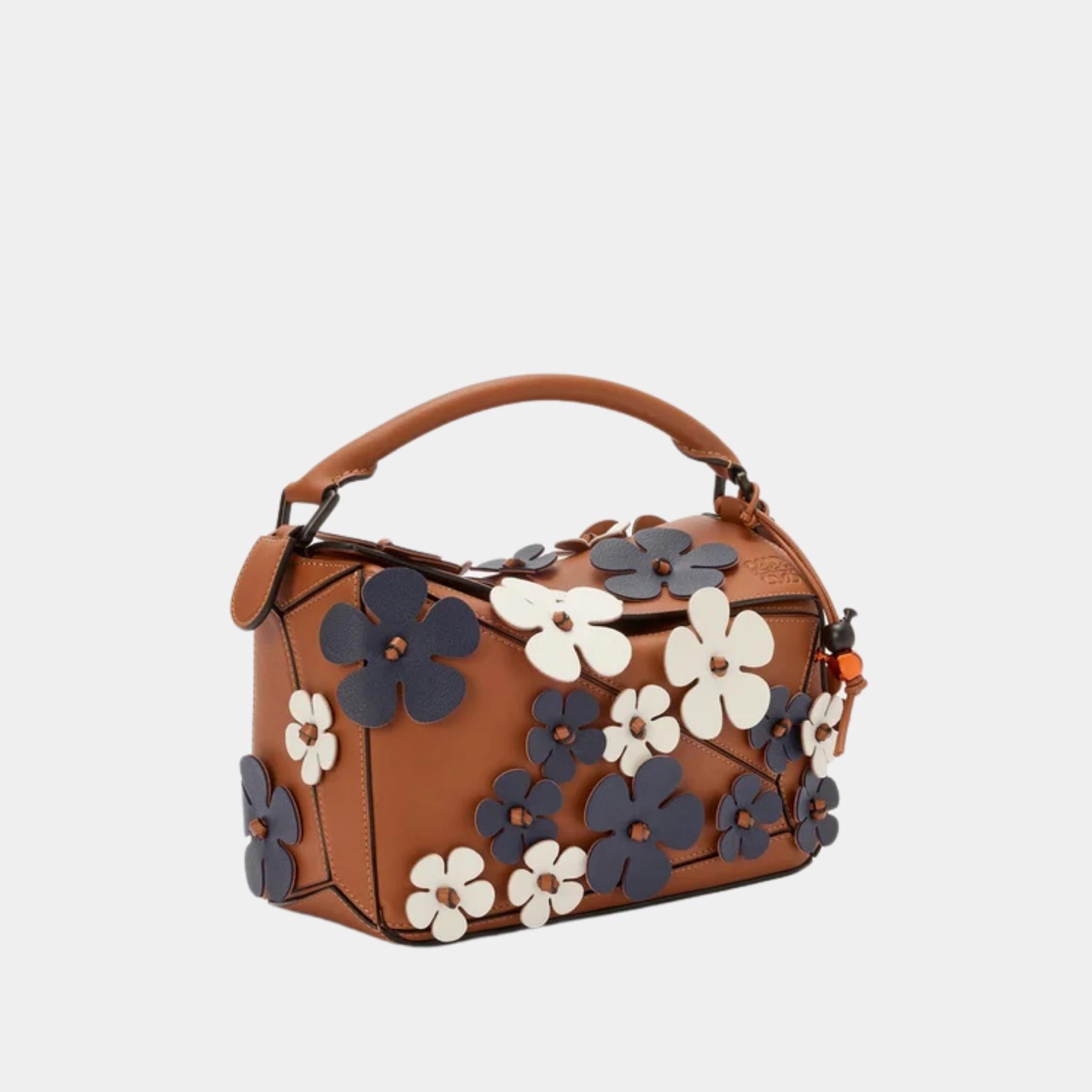 Loewe Puzzle 10 Plumeria Re-edition Bag in Classic Calfskin, Side
