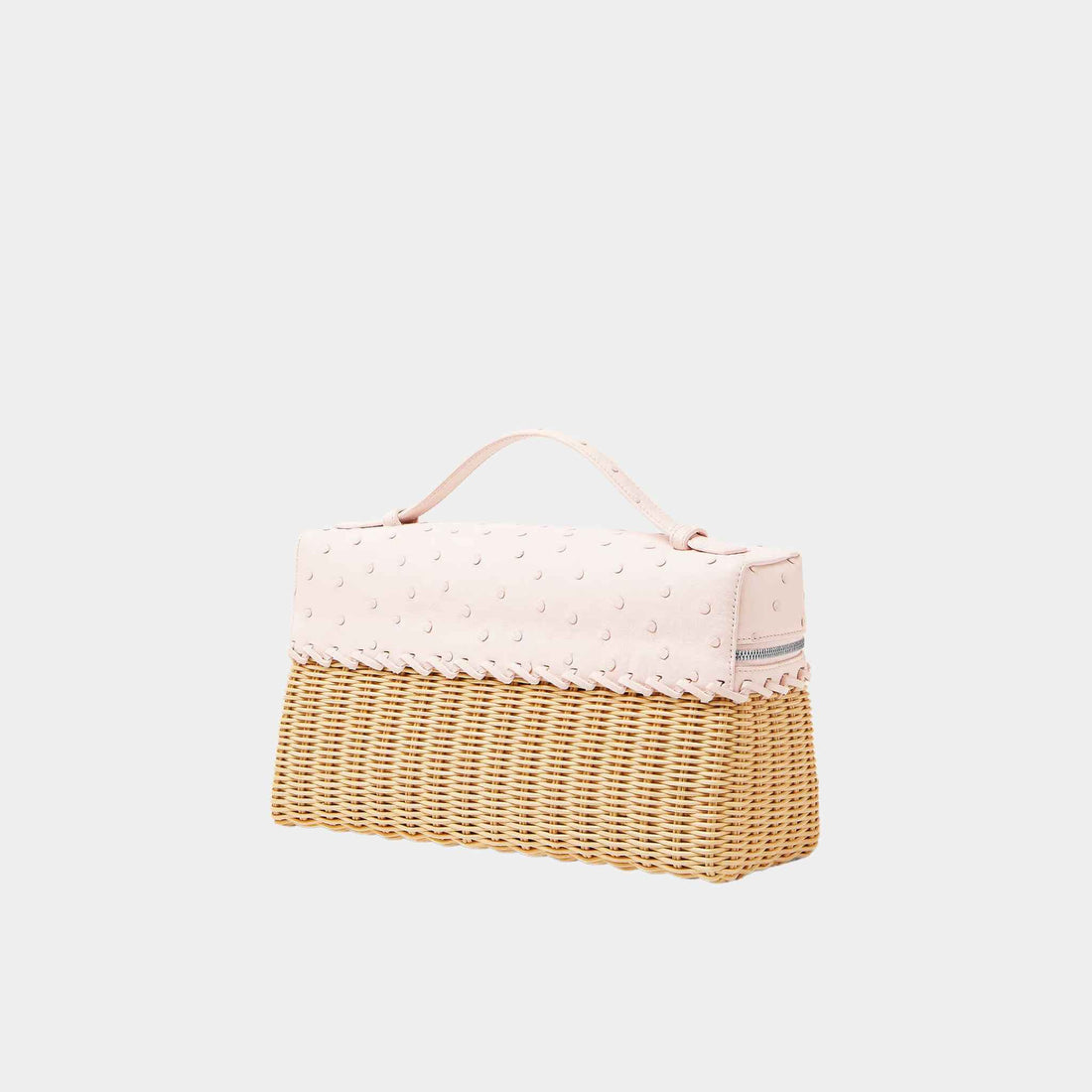 Loro Piana Extra Pocket L27 من جلد الويكر وجلد النعامة، بألوان Malt وWhisper Pink والفضي العتيق، من الخلف