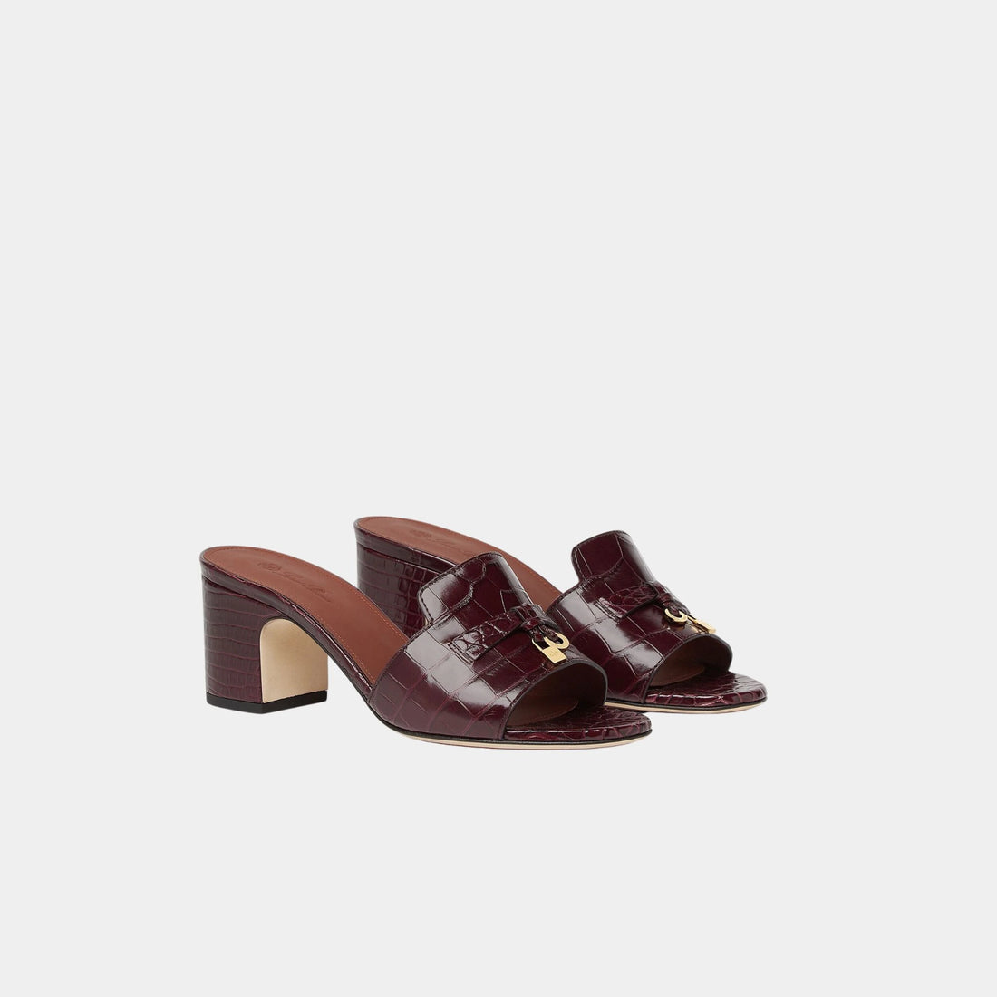 صندل بكعب Loro Piana Summer Charms من جلد التمساح، بلون خمري، من الأمام