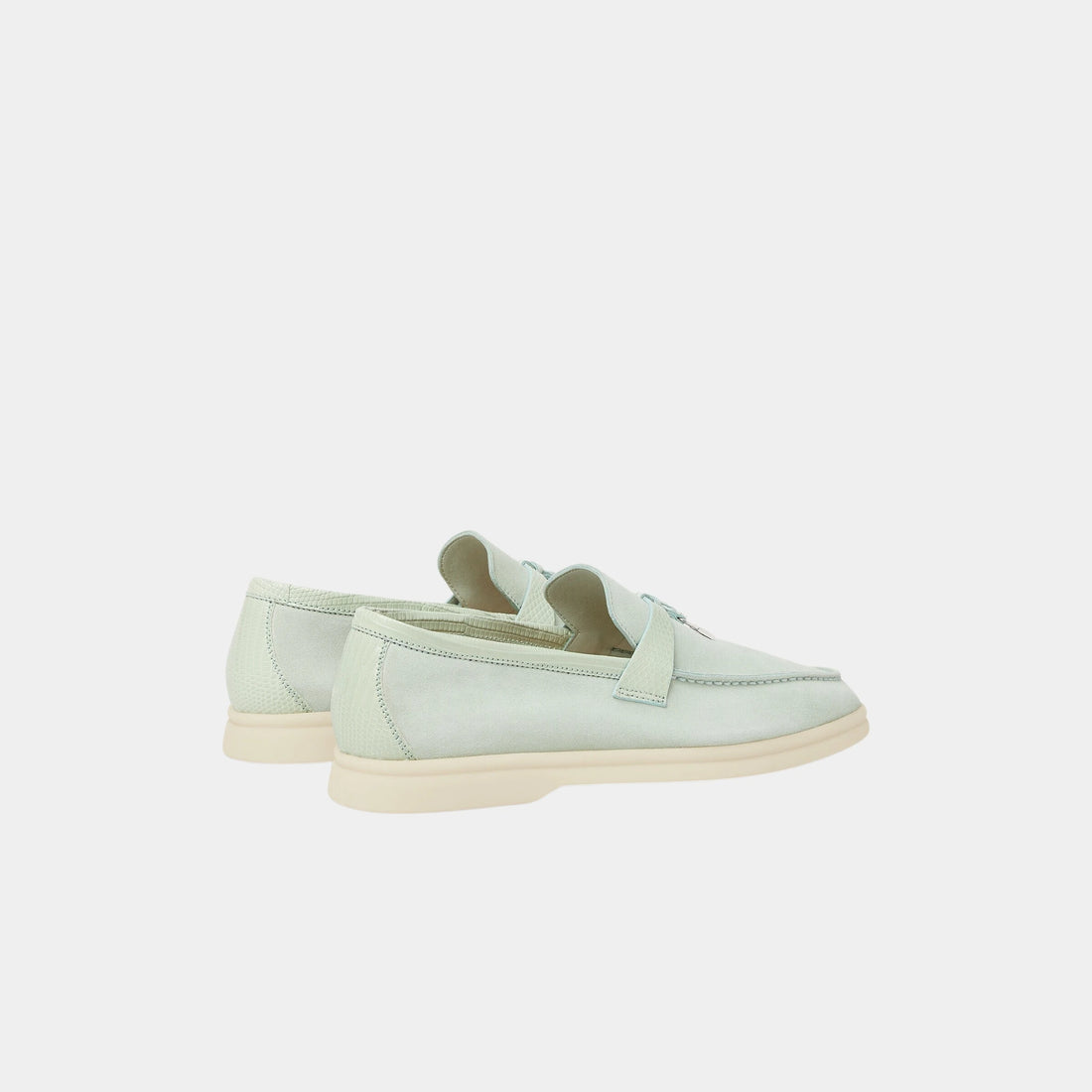لوفر Summer Charms Walk من Loro Piana من جلد السويد وجلد السحلية، بلون ورقة باهت، من الخلف