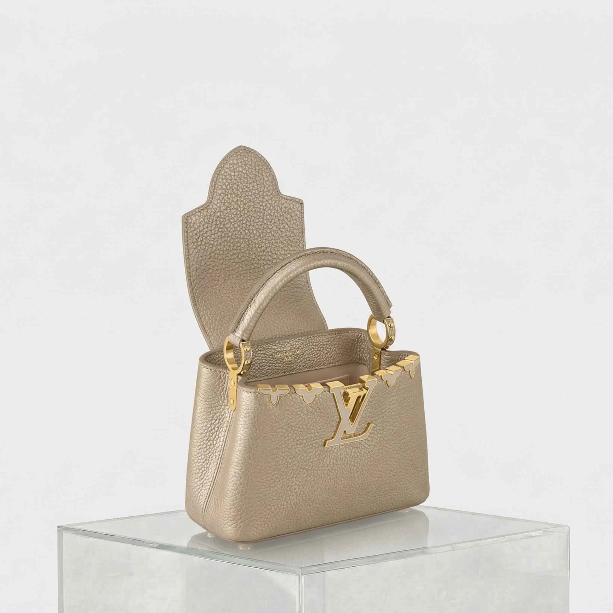 Louis Vuitton Capucines Mini Handbag Taurillon Leather, Side, Studio
