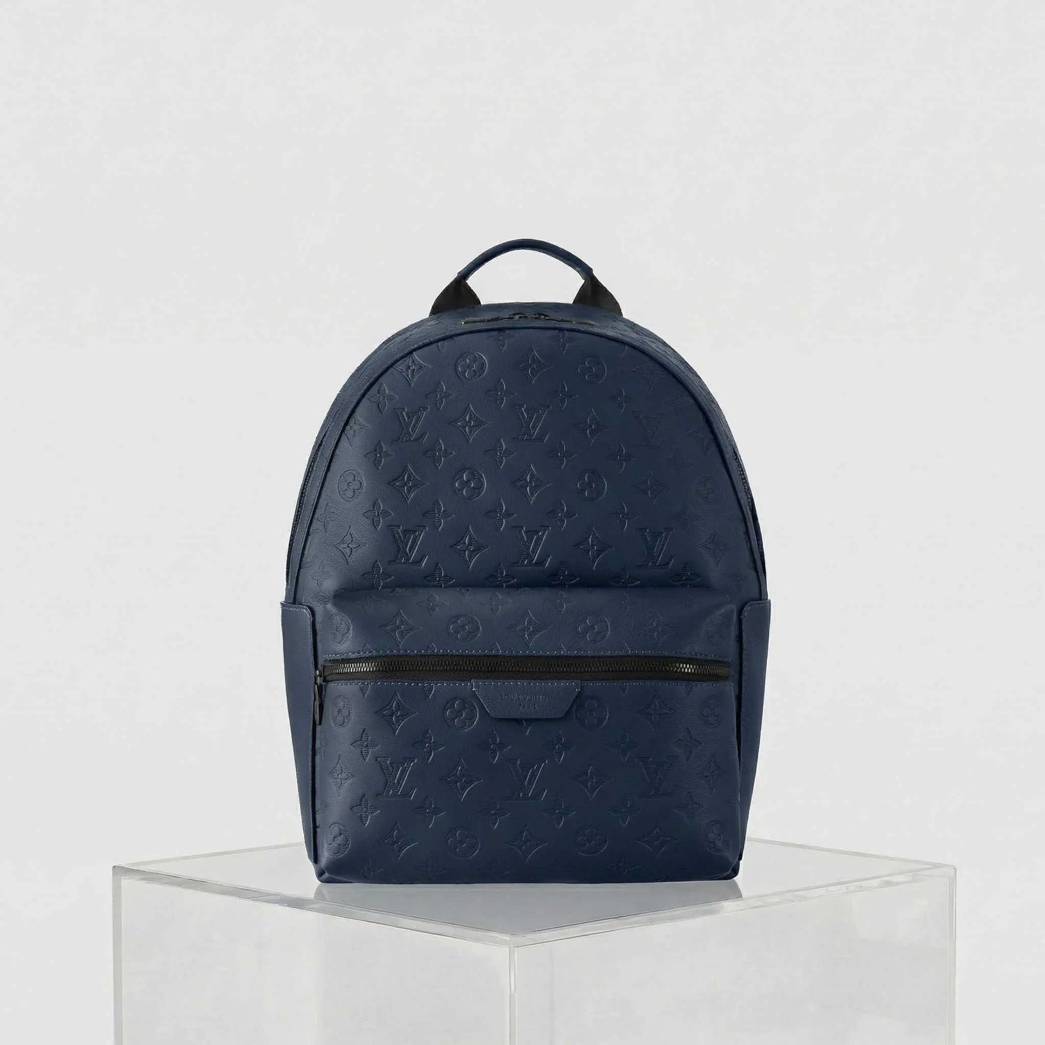 Louis Vuitton Discovery Backpack Monogram Shadow Leather, Bleu Marine, Front