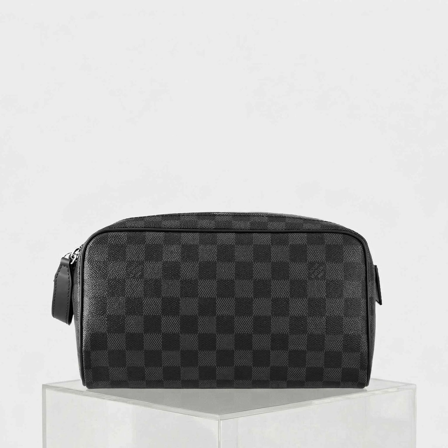 Louis Vuitton Dopp Kit Toilet Pouch Damier Graphite Canvas, Front