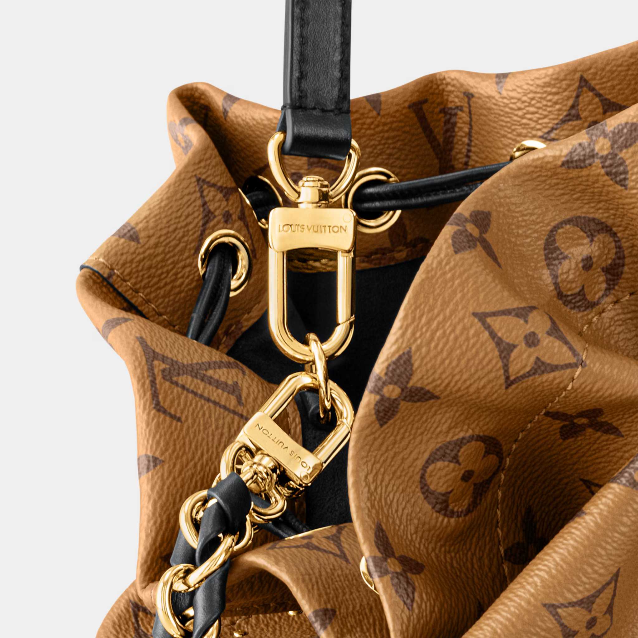 Louis Vuitton Noé Trunk PM Monogram Reverse Cruise 2025, Closeup