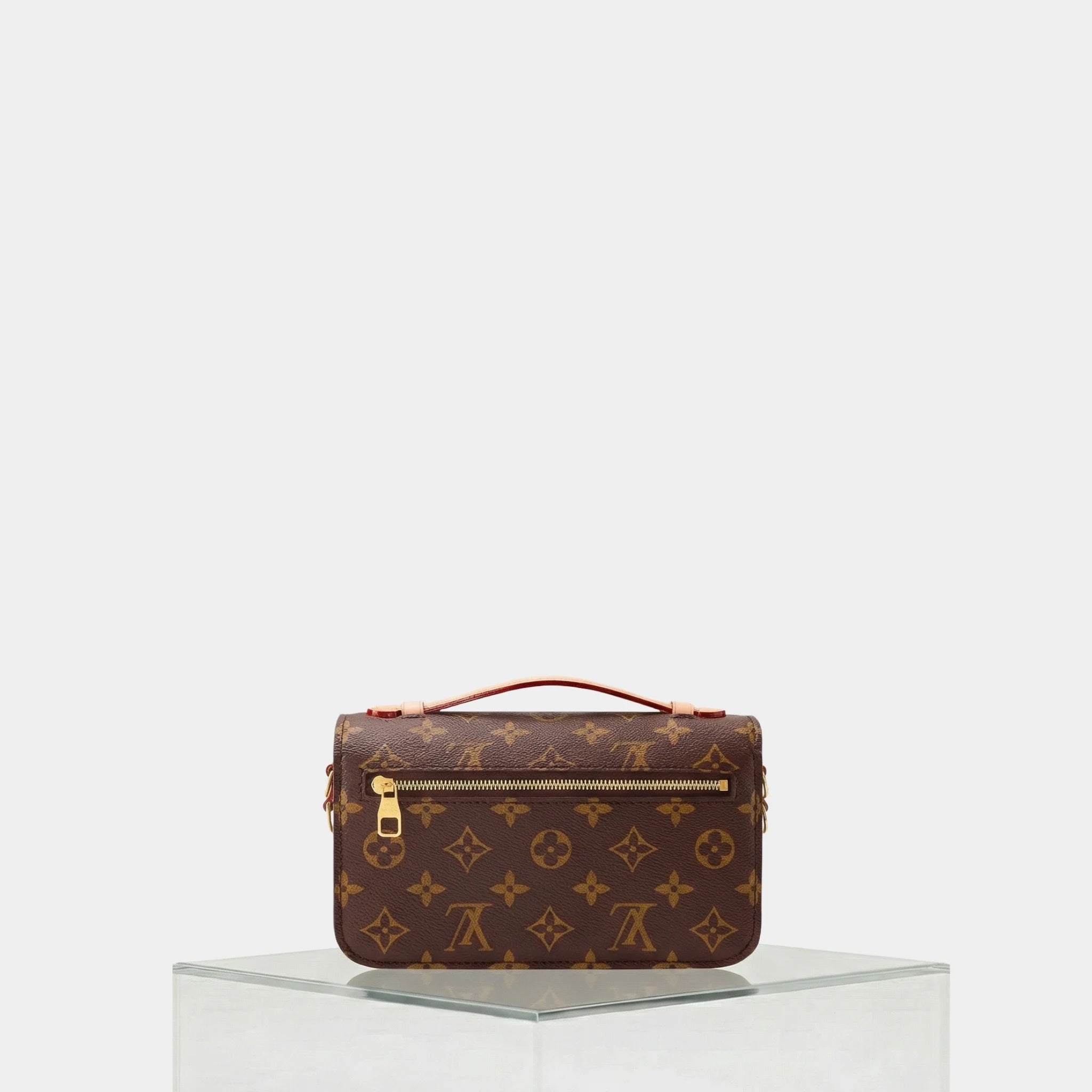 Louis Vuitton Pochette Métis East West Monogram Canvas, Back