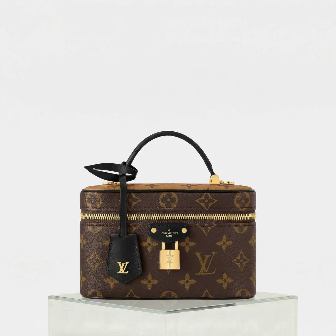 Louis Vuitton Vanity Chain Pouch Monogram Canvas, Front
