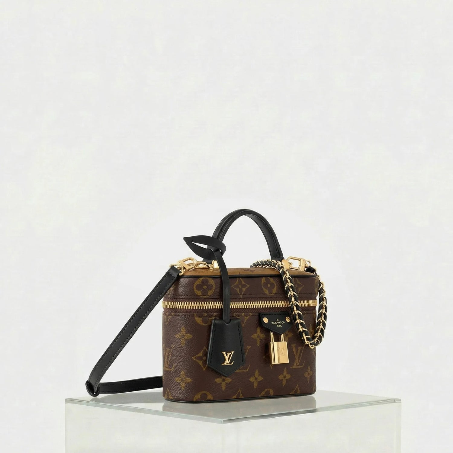 Louis Vuitton Vanity Chain Pouch Monogram Canvas, Side