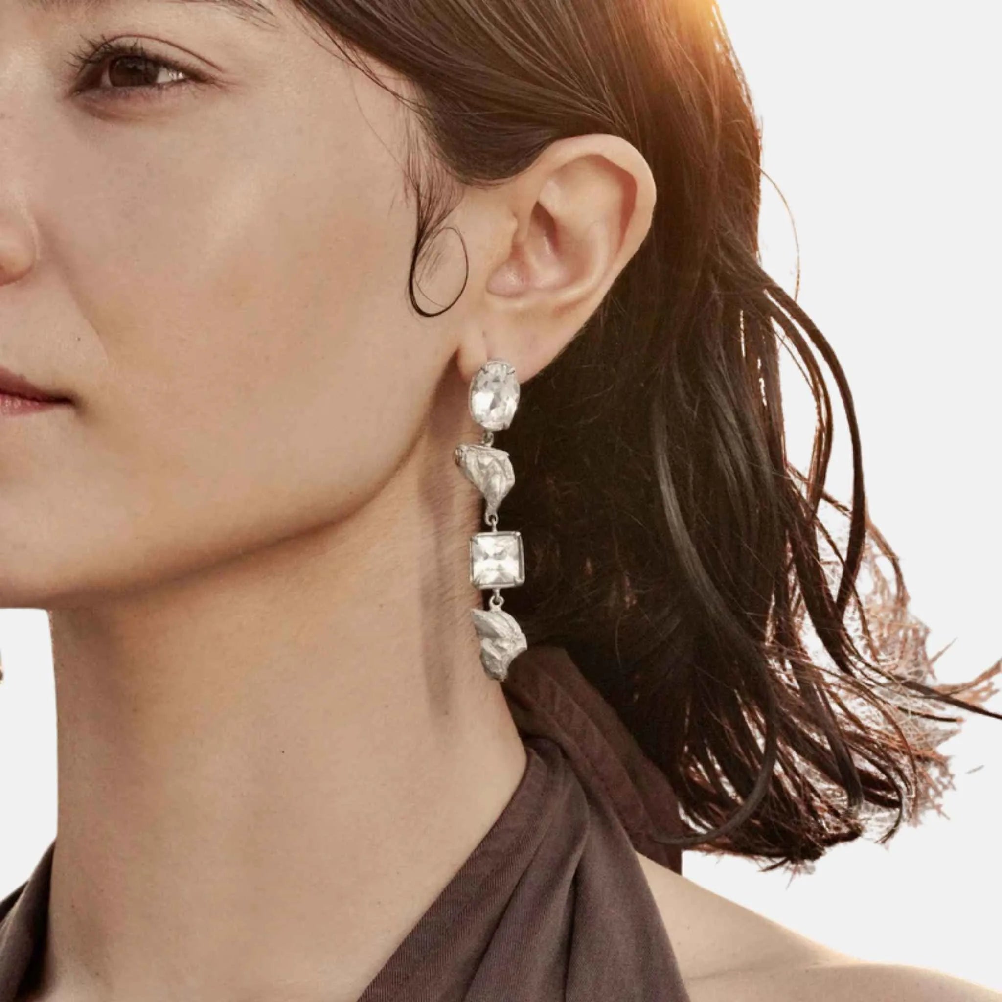 Loveness Lee Sami Argenti أقراط فضة معاد تدويرها، موديل