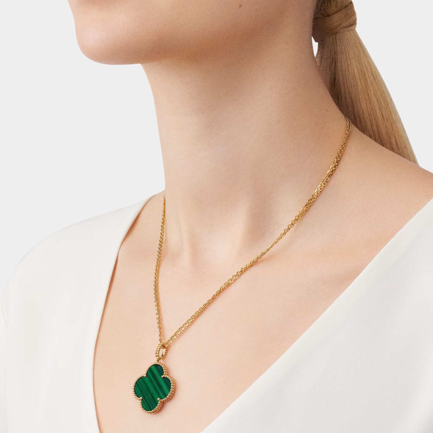 Magic Alhambra Long Necklace 1 motif Yellow Gold Malachite, Model