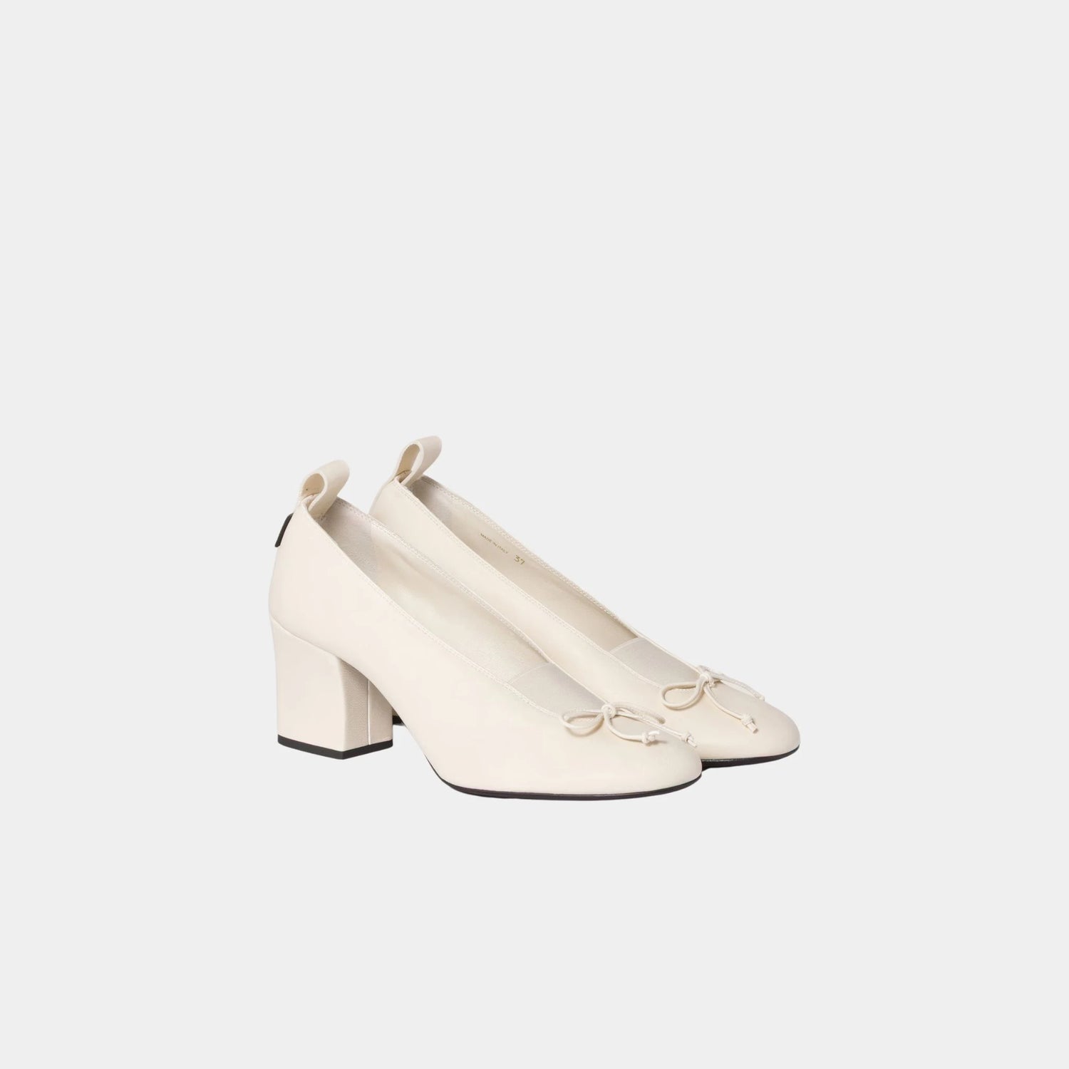 Élan Nappa Leather Pumps