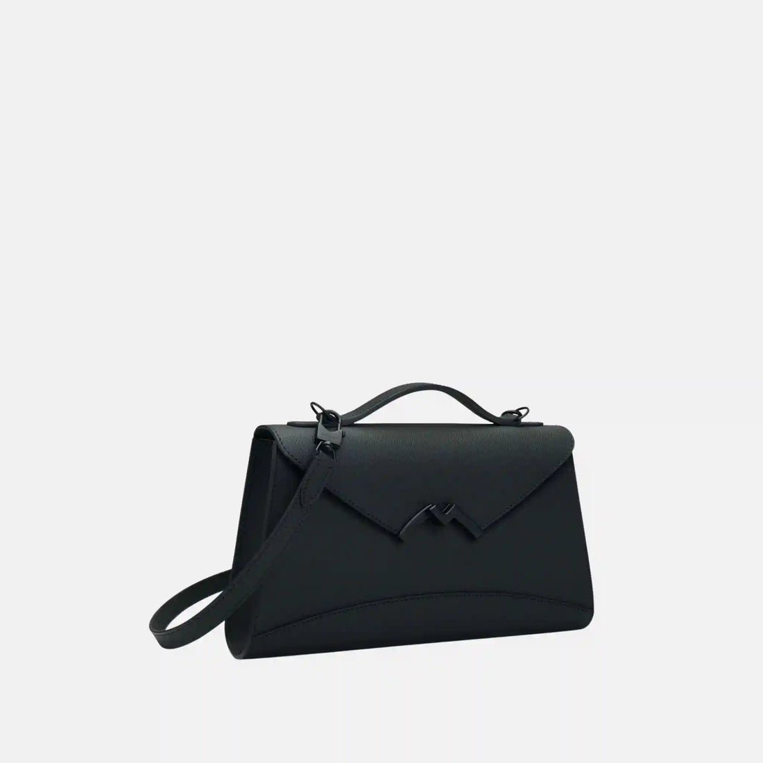 حقيبة كلتش Moynat Gabrielle باللون الأسود الفائق من جلد عجل Carat، من الجانب