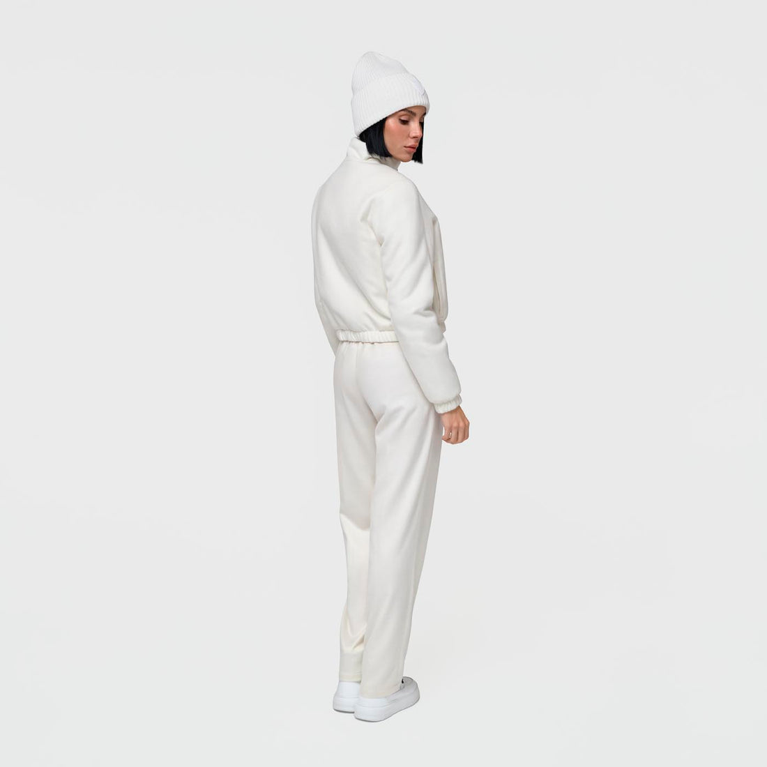 Orgier Arctic Mink Bomber model side