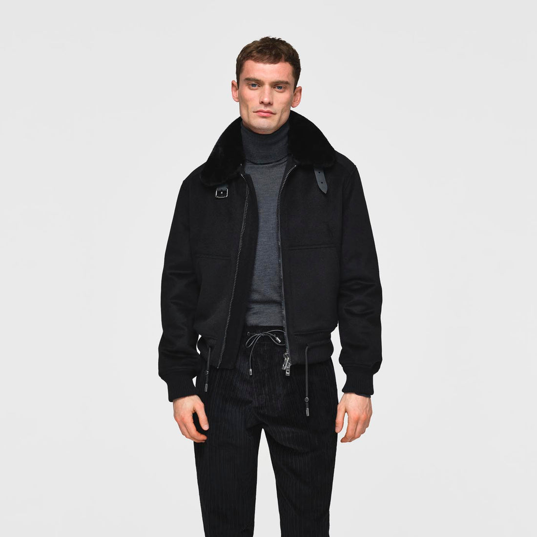 Ogier Lima Cashmere Bomber Black ,, Model Front