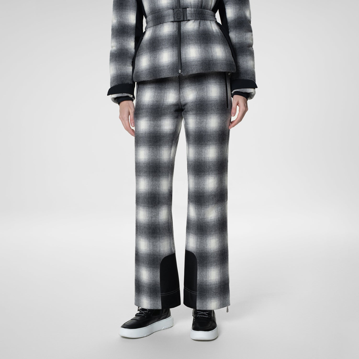 Seefeld Ski Pants checkered, Front model