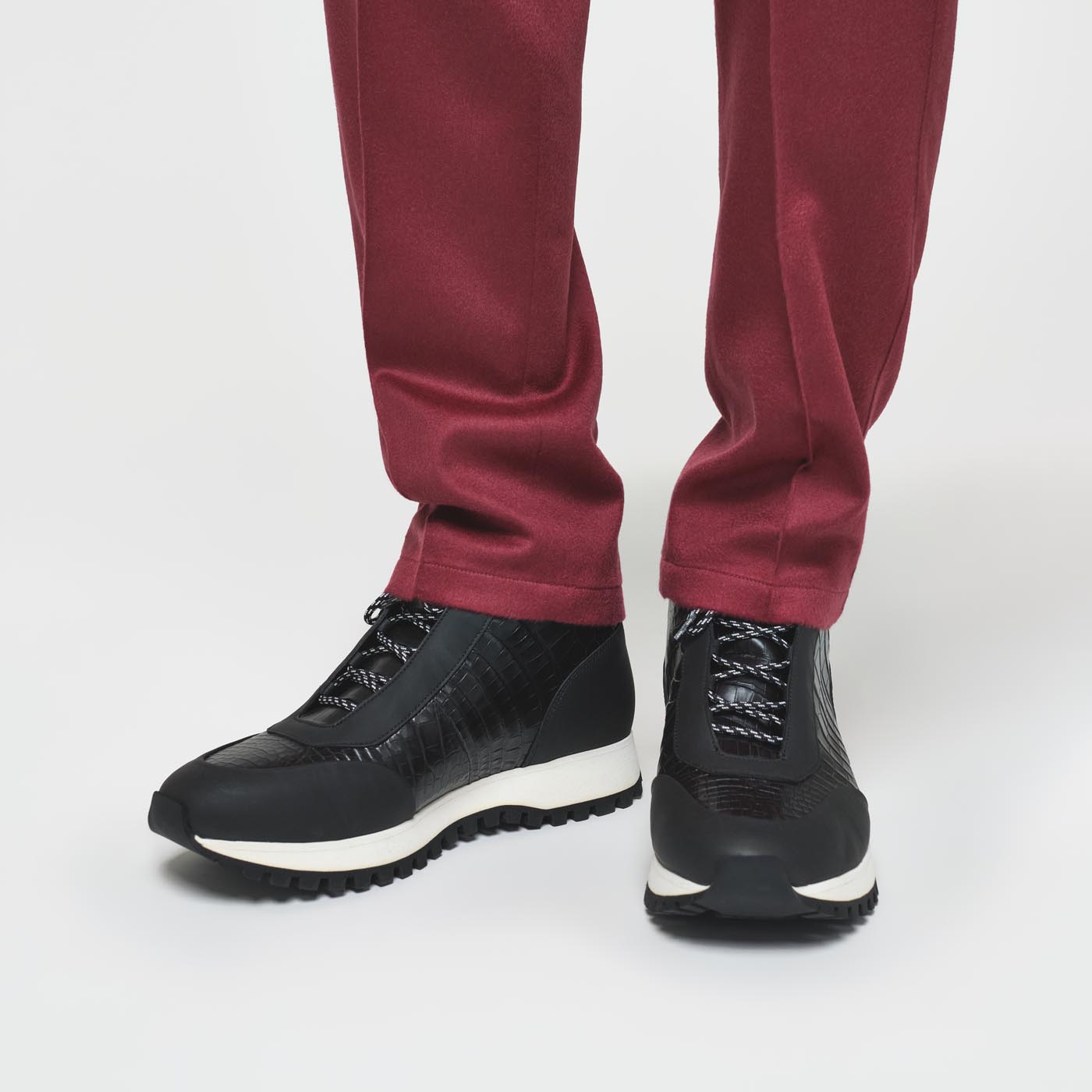 Ogier Toronto Alligator Sneakers Black Model