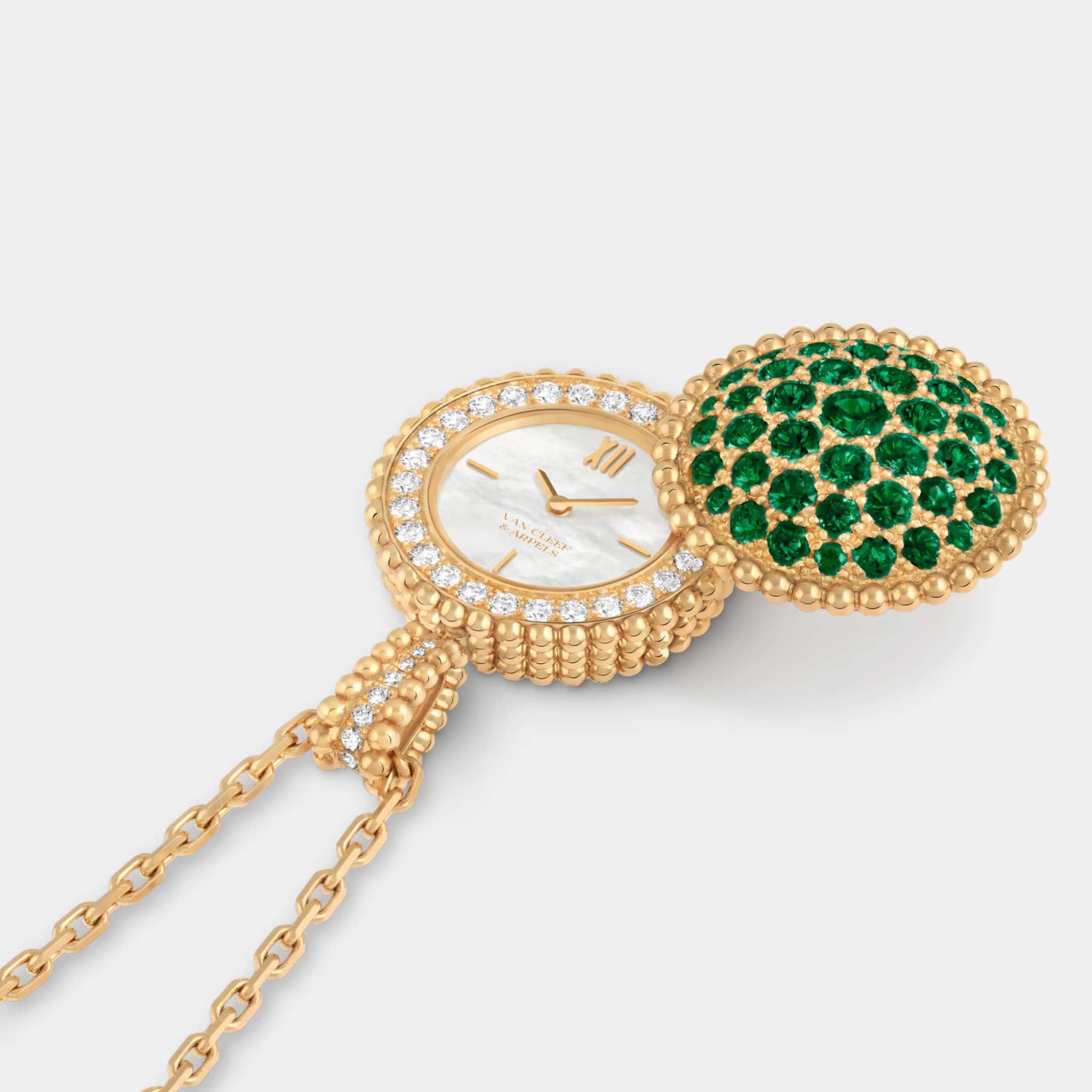 Perlée Secret Pendant Watch yellow Gold Diamond Emerald With Pearl, Front, Opened