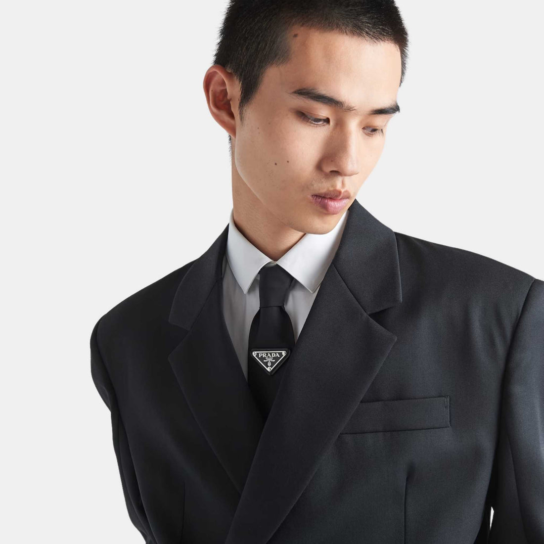 ربطة عنق Prada Re-Nylon من الغاباردين، أسود، موديل