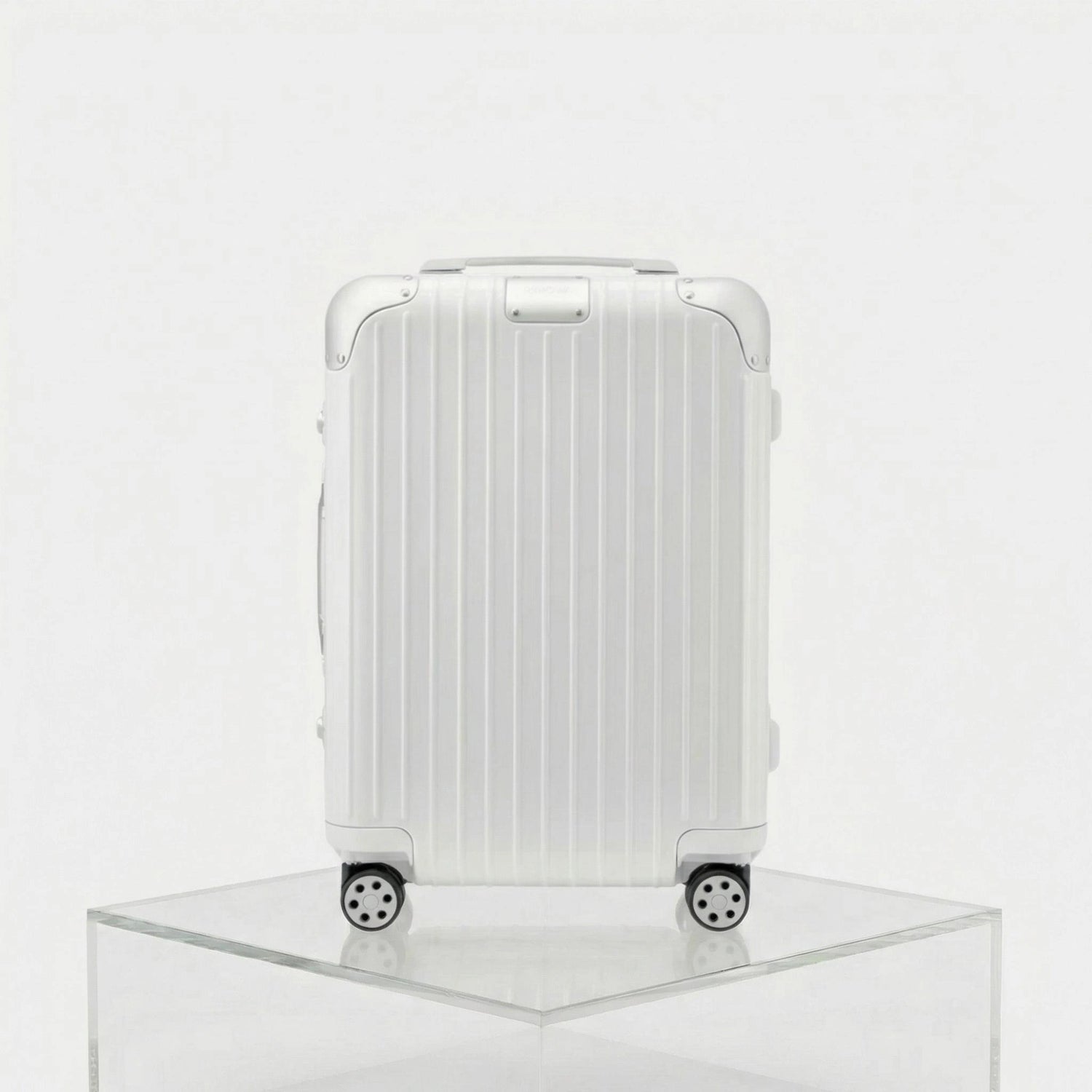 Rimowa Cabin Hybrid Gloss White, Front, Studio