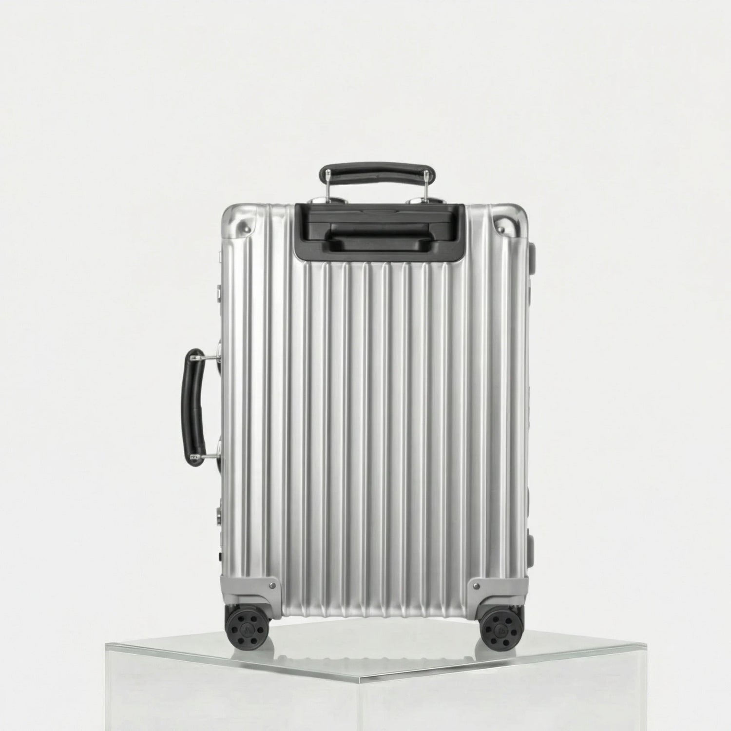 Rimowa Classic Cabin, Back, Silver