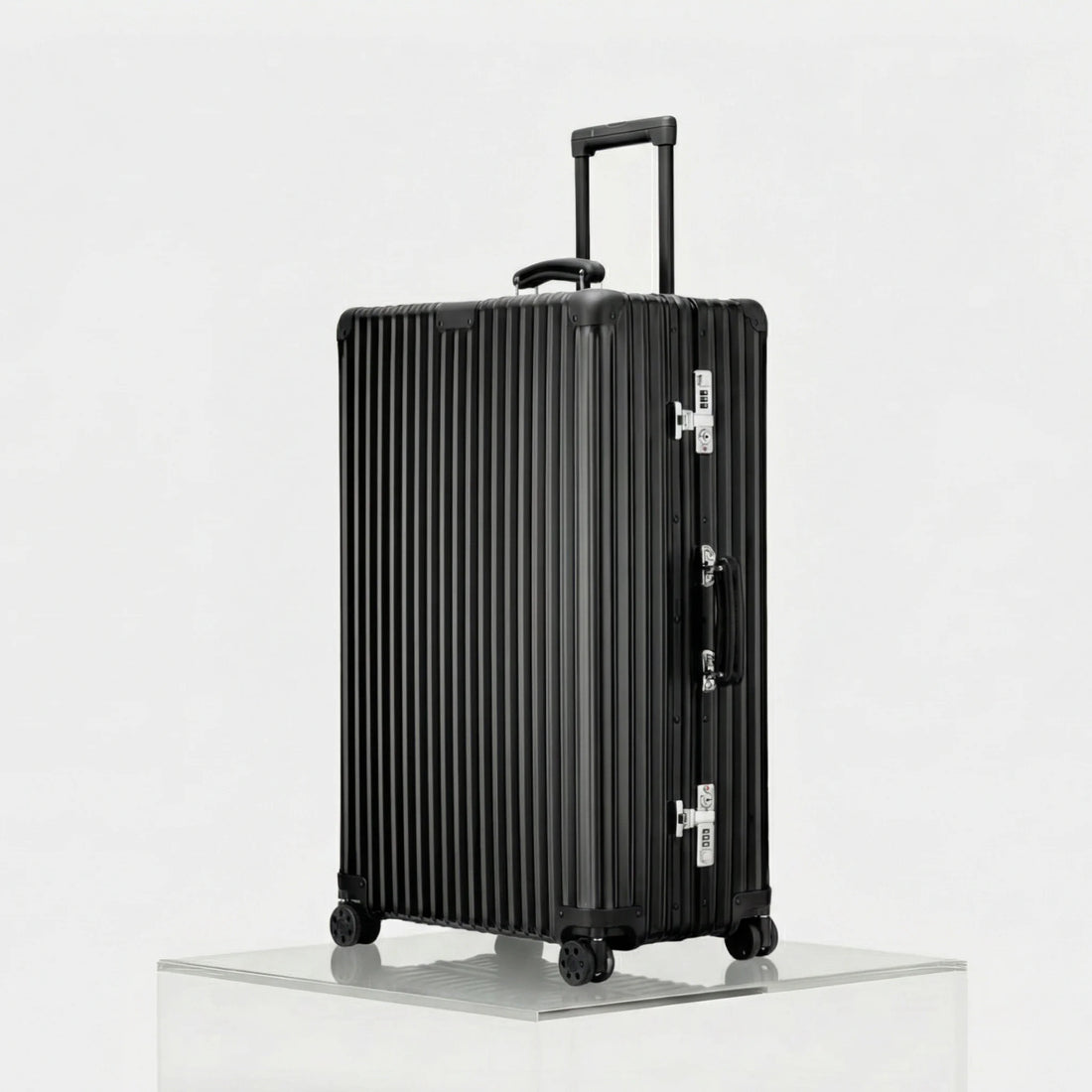 Rimowa Classic Check In L, Black, Side