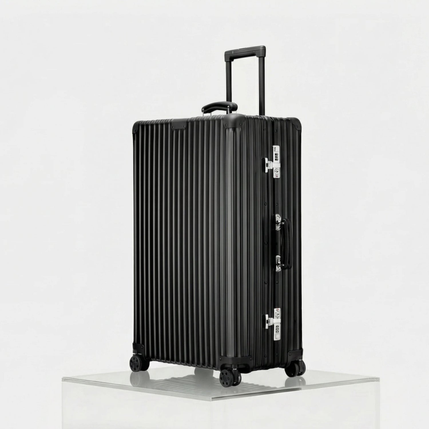 Rimowa Classic Check In L, Black, Side
