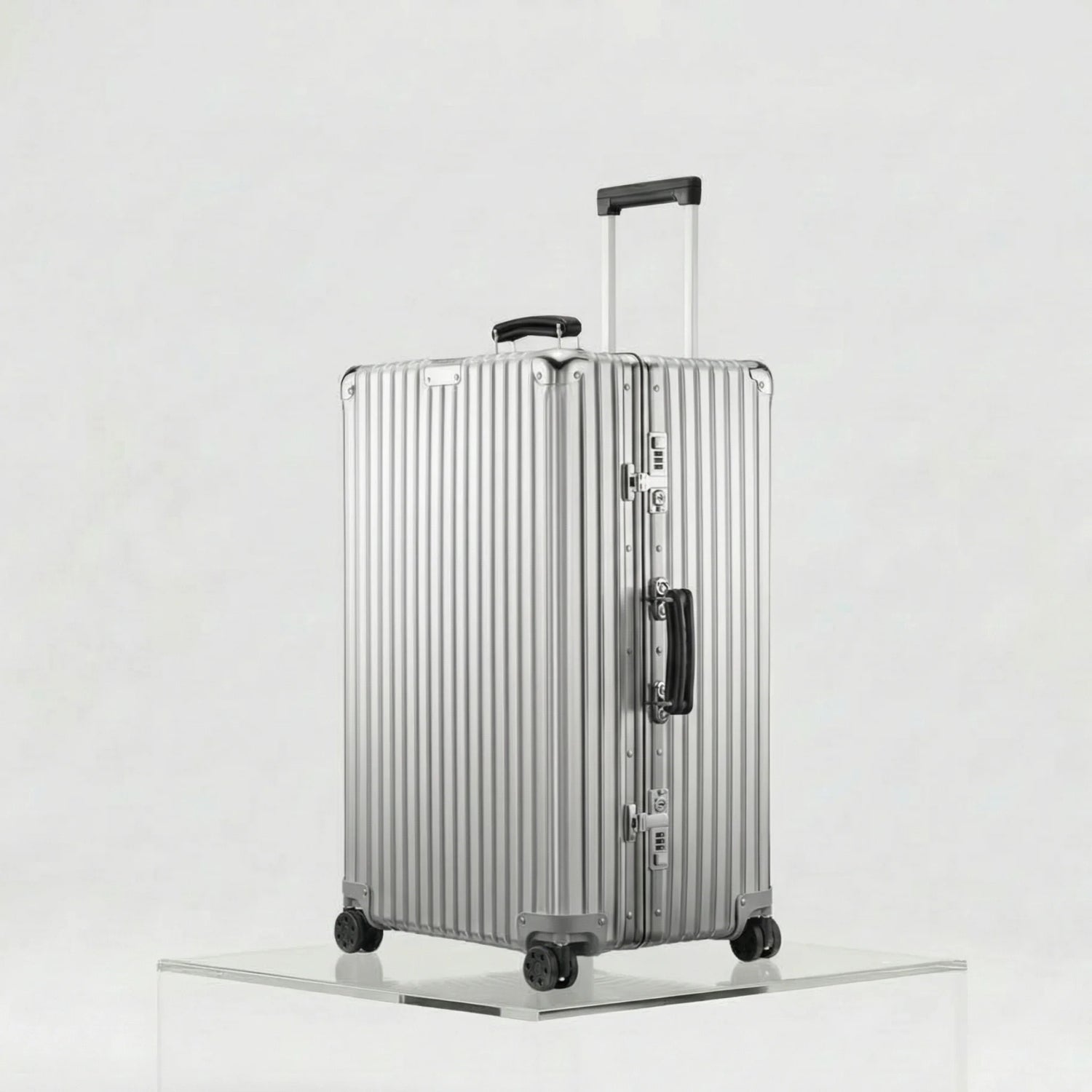 Rimowa Classic Trunk, Silver, Full