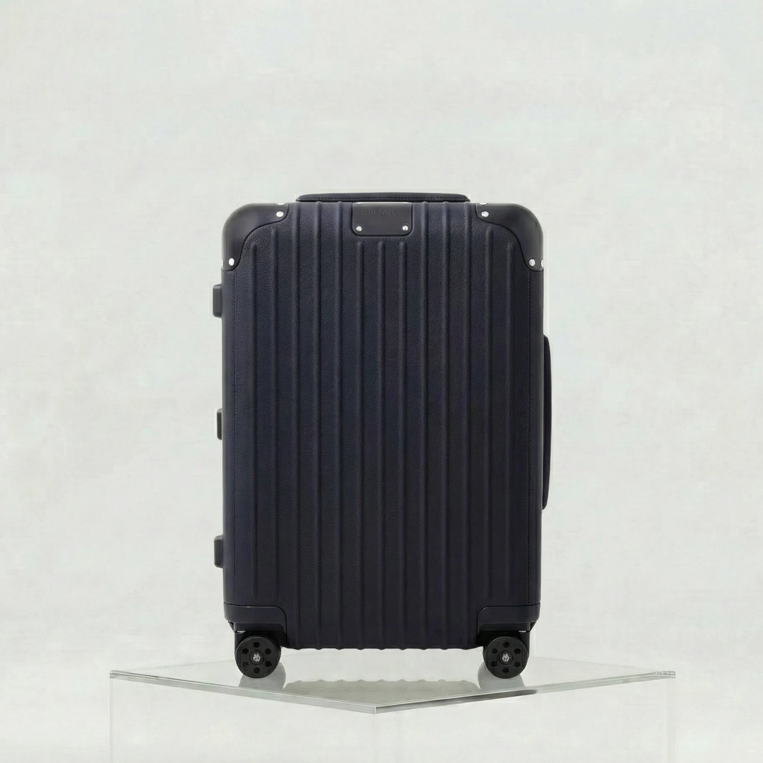 Rimowa Distinct Cabin, Blue, Front