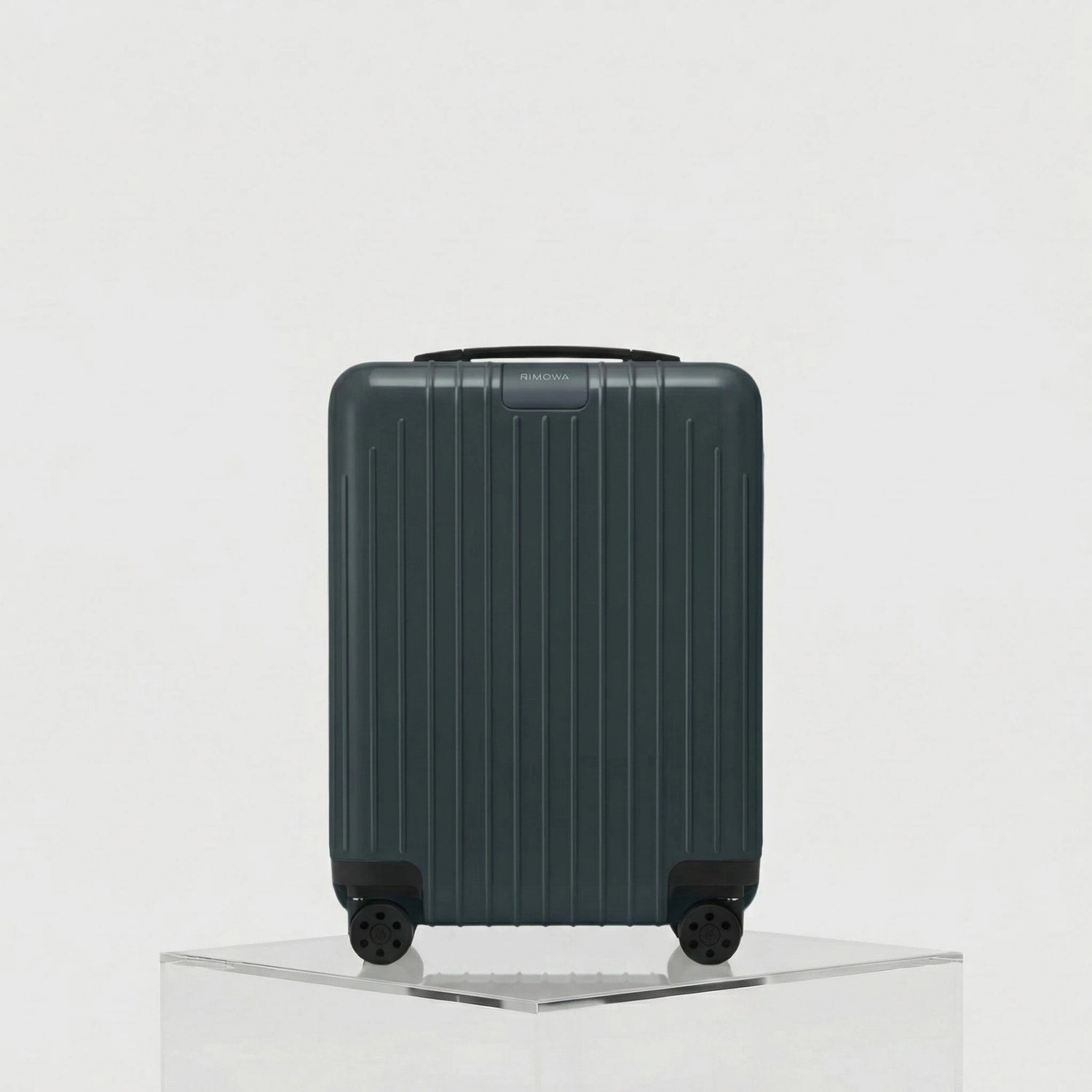 Rimowa Essential Lite Cabin U, Grey, Front, Studio