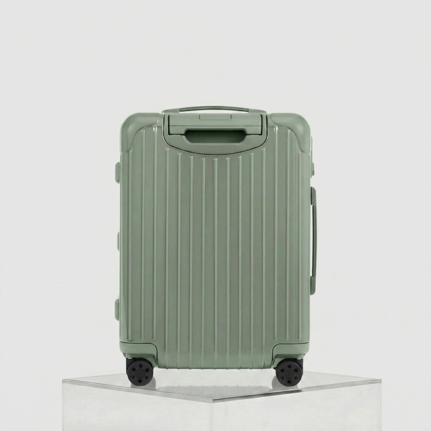 Essential Sleeve Cabin