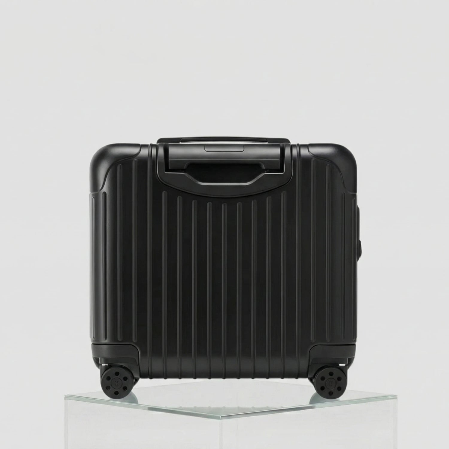 Rimowa Essential Sleeve Compact – SANDS Rimowa Essential Sleeve Compact – SANDS