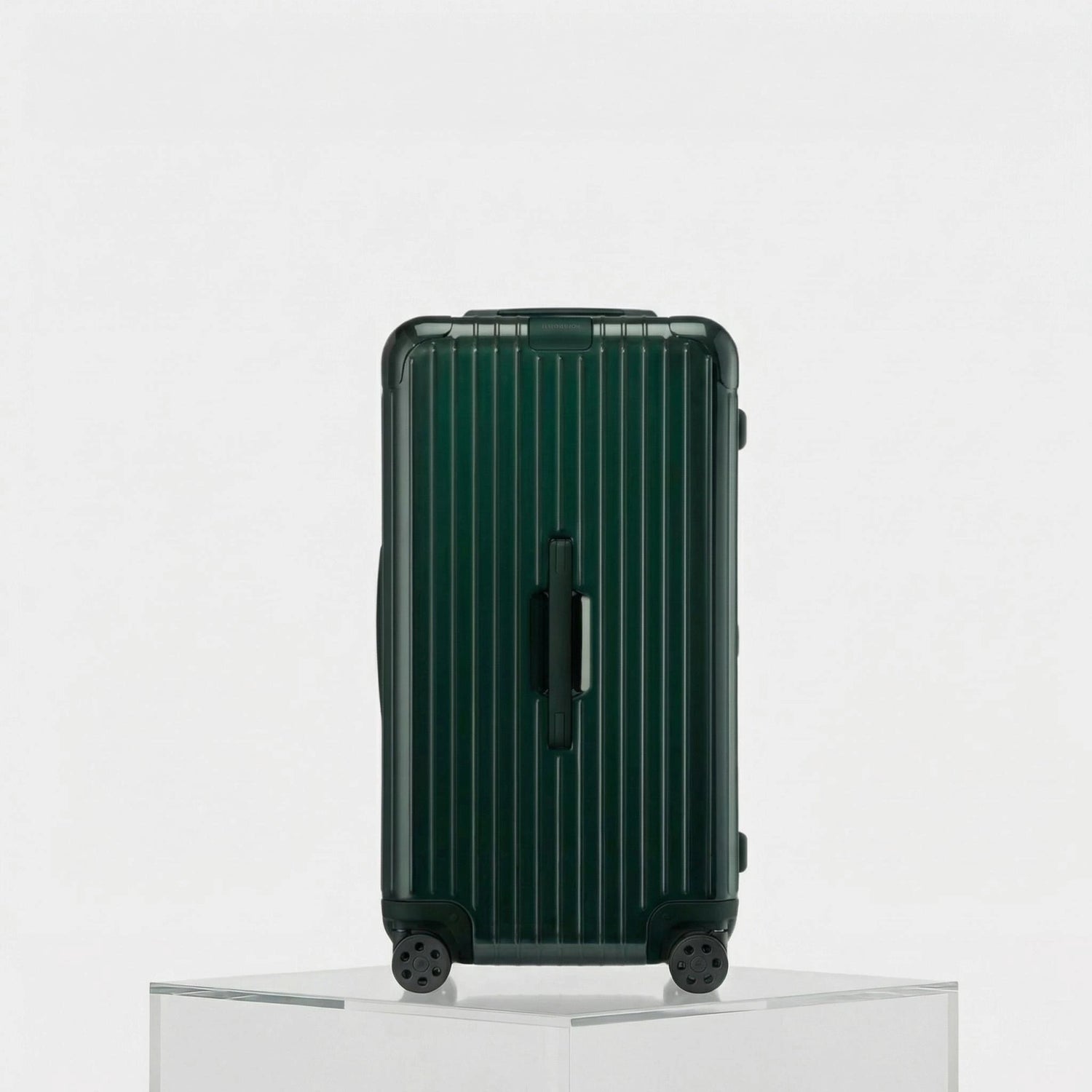 Rimowa Essential Trunk, Green, Studio, Front