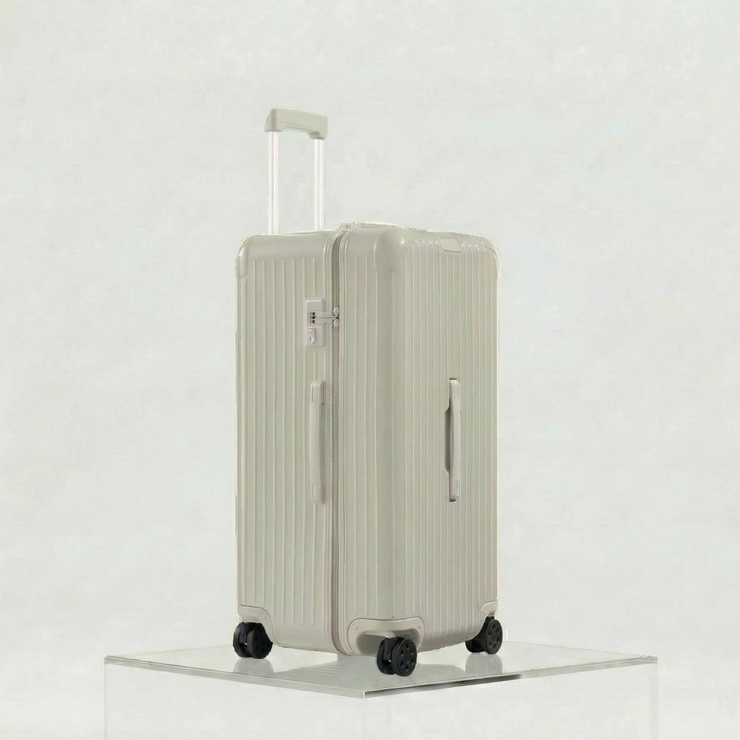 Rimowa Essential Trunk Plus, Gloss Clay Beige, Studio
