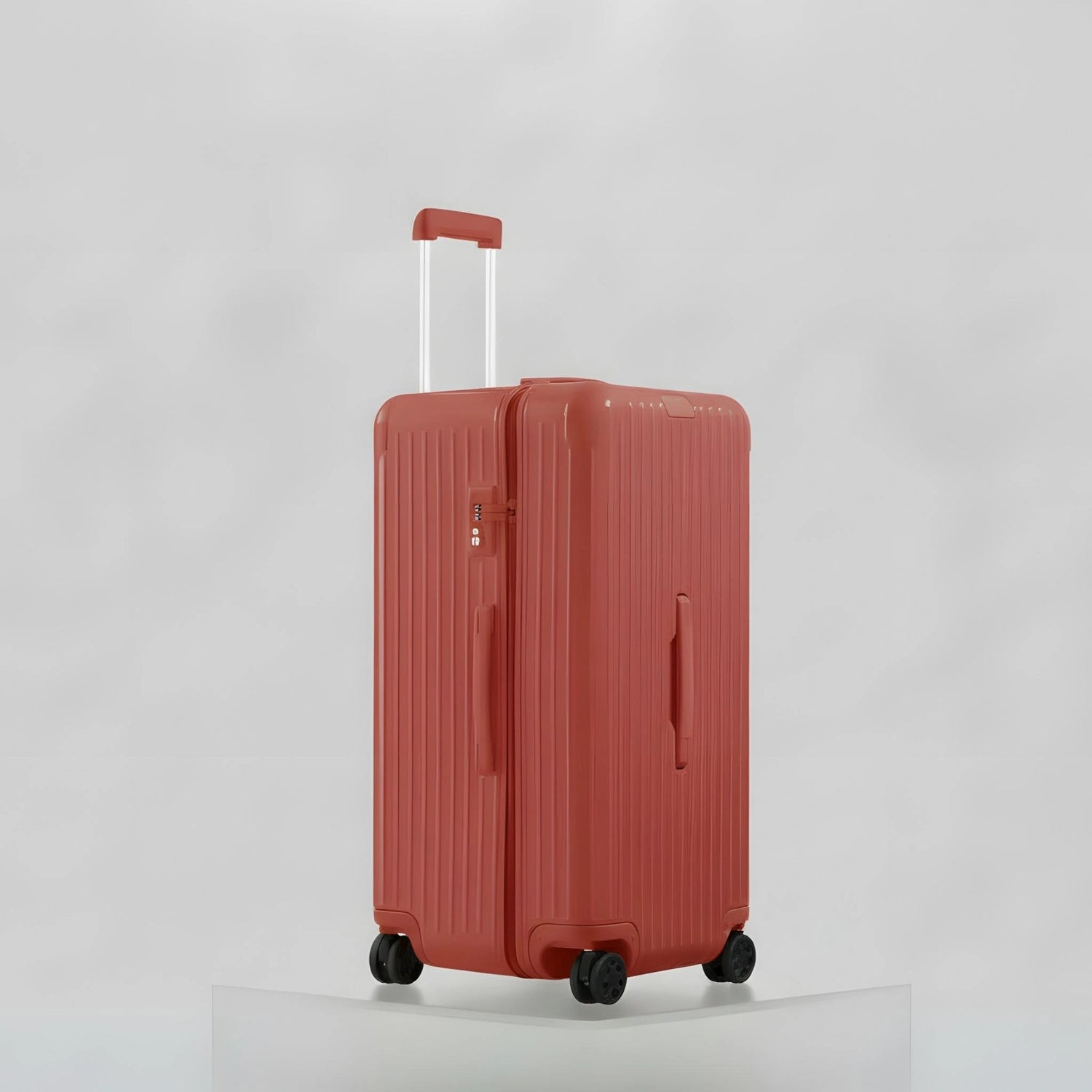 حقيبة Essential Trunk Plus