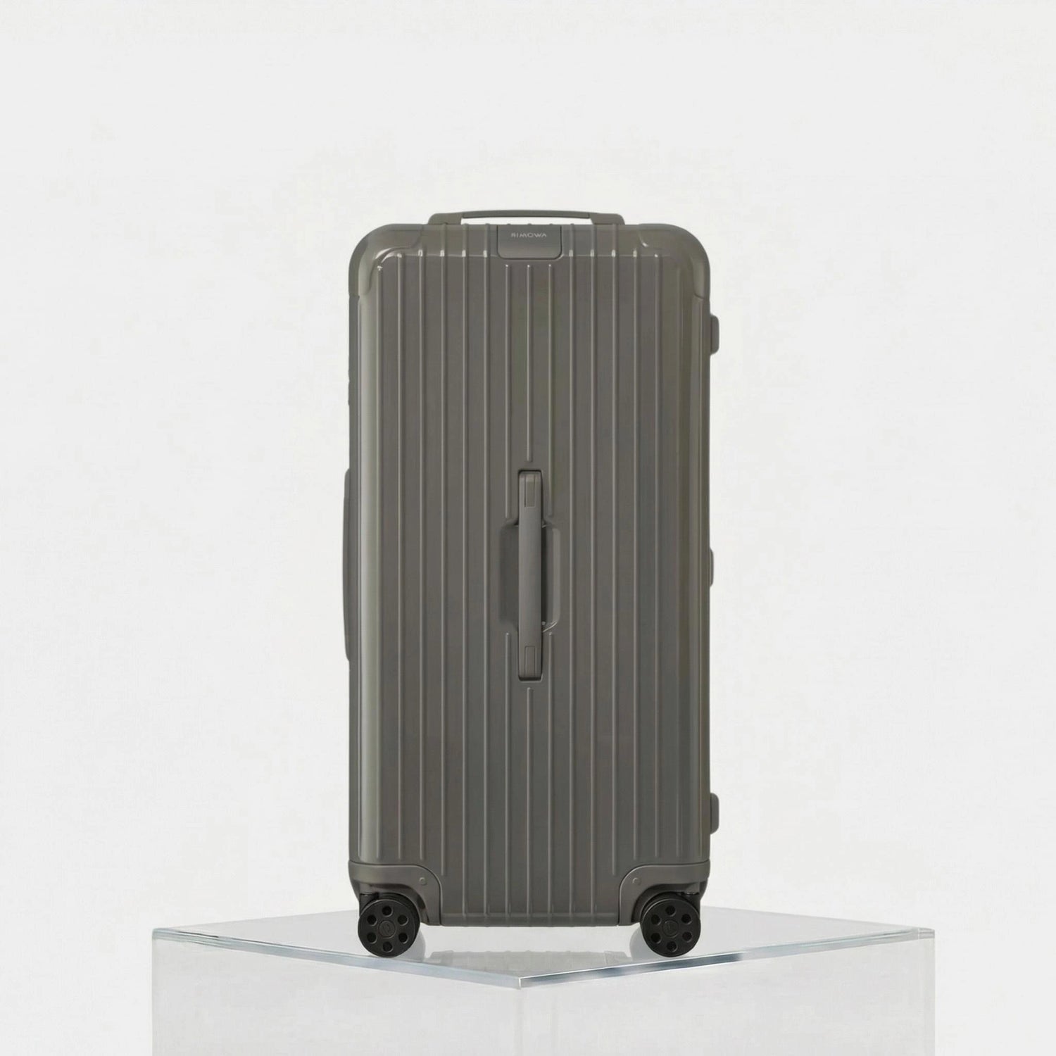 Rimowa Essential Trunk Plus, Grey, Studio, Front