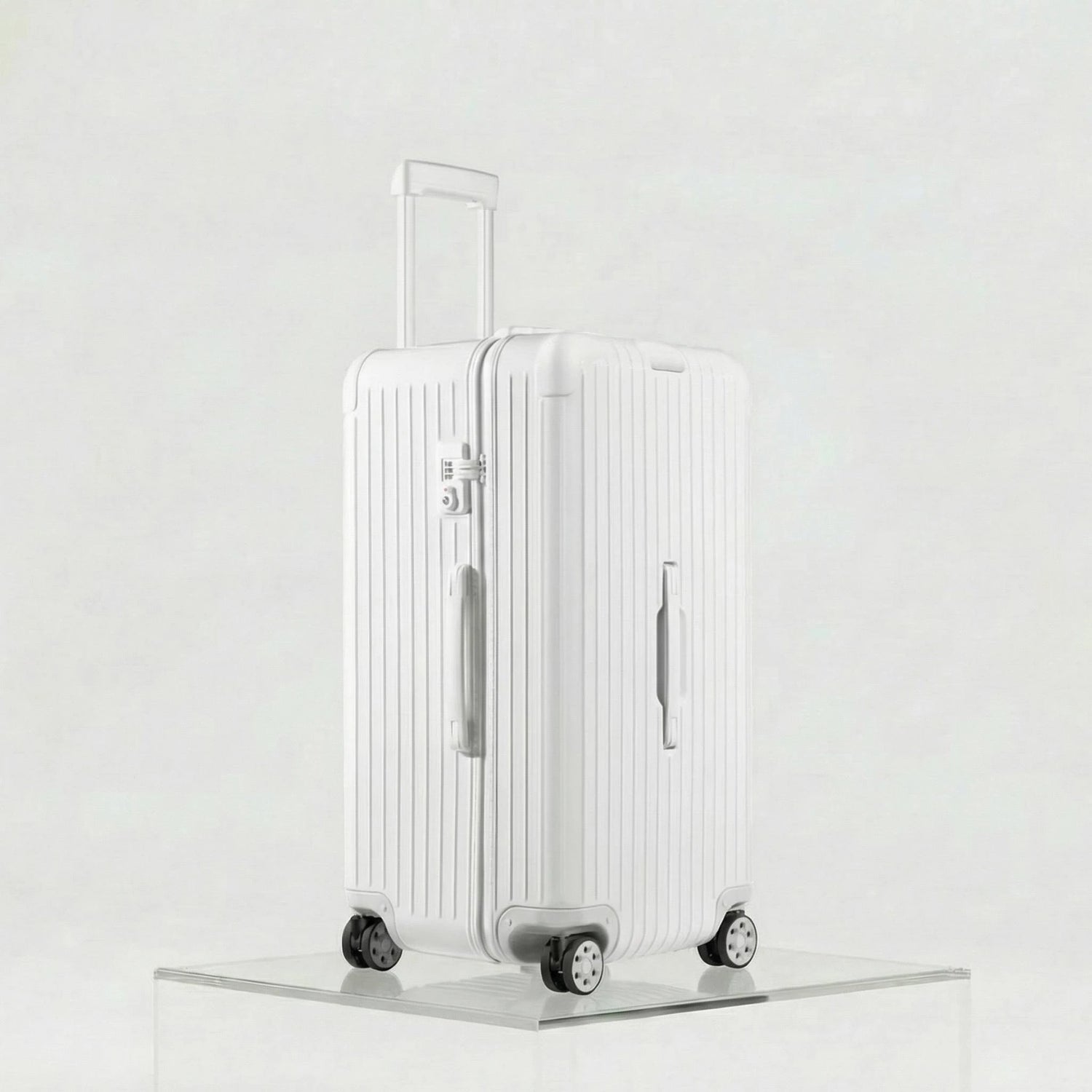 Rimowa Essential Trunk Plus, White, Studio, Full