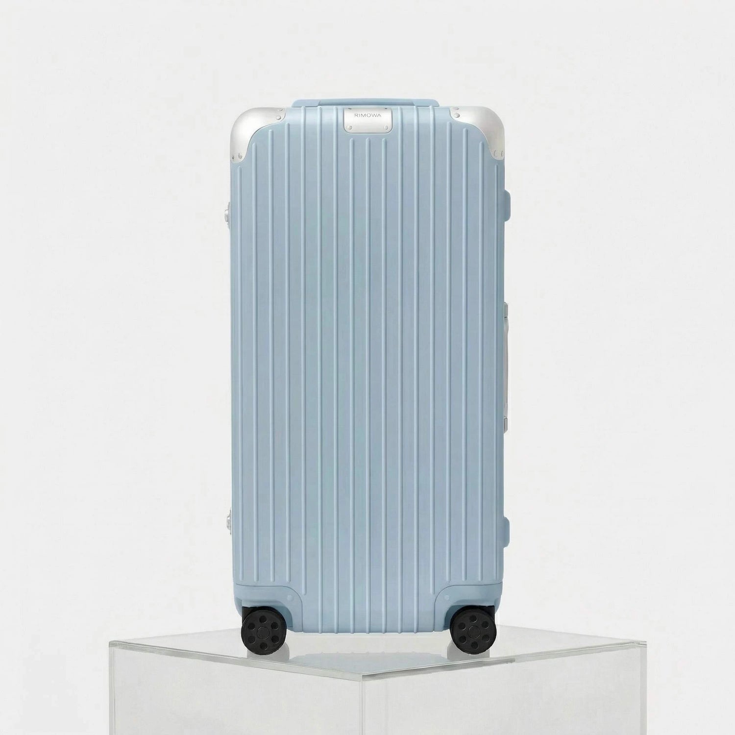 Rimowa Hybrid Trunk Plus, Gloss Sky Blue, Front