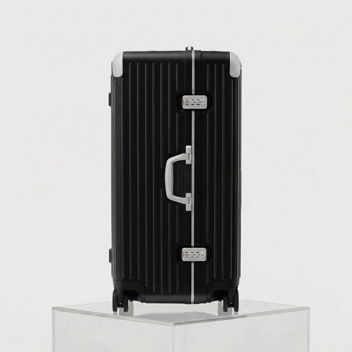 Rimowa Hybrid Trunk Plus, Matte Black, Handle Side
