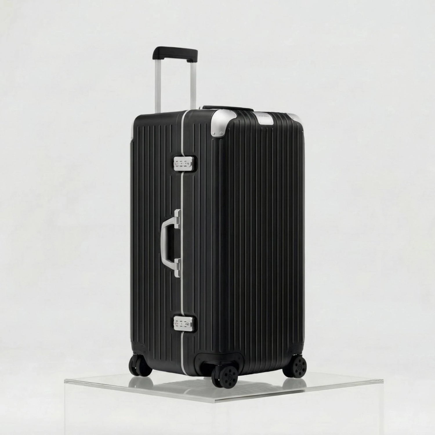 Rimowa Hybrid Trunk Plus, Matte Black, Side