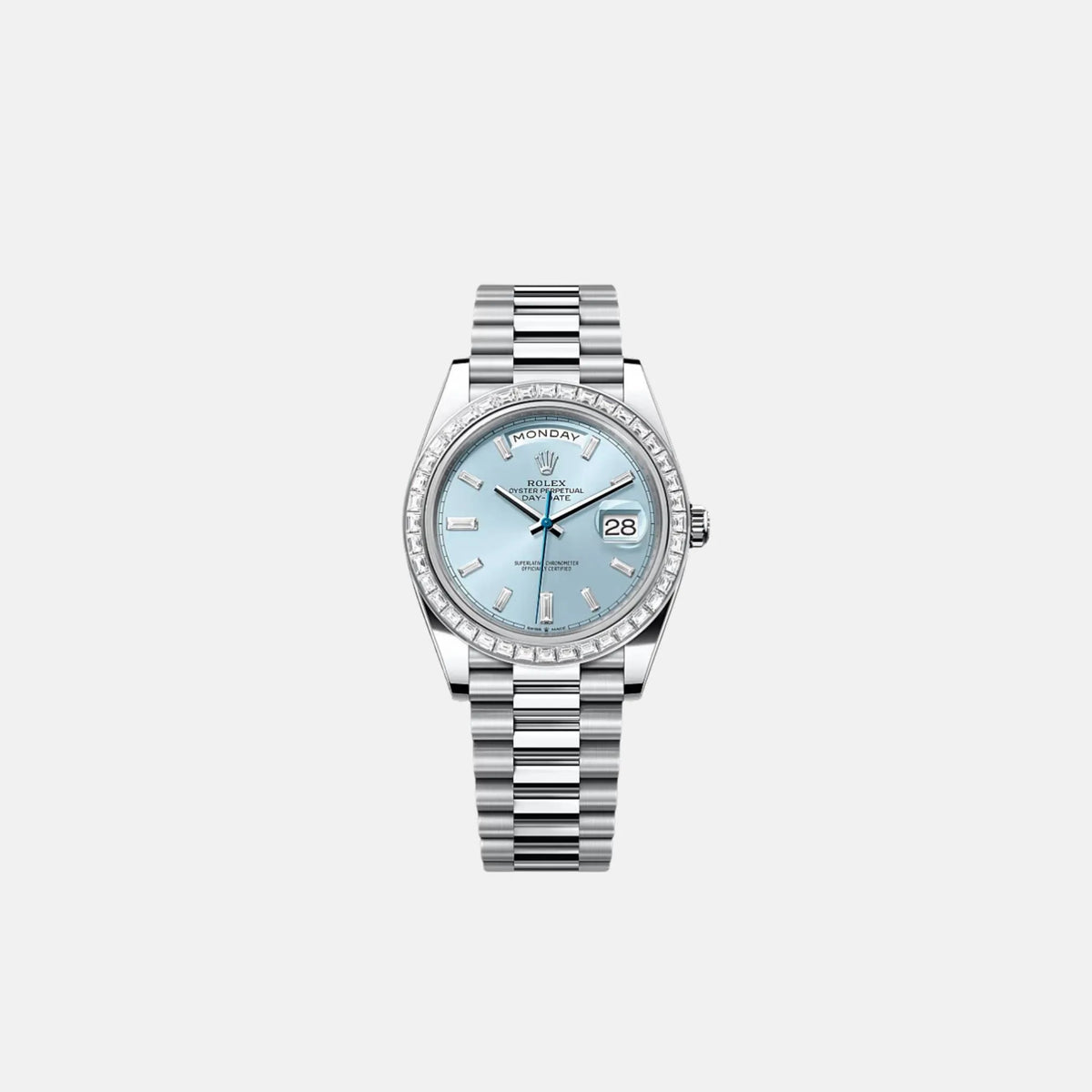 ساعة Rolex Day-Date 40 Ref. 228396TBR من البلاتين بقرص أزرق ثلجي مع إطار مرصع