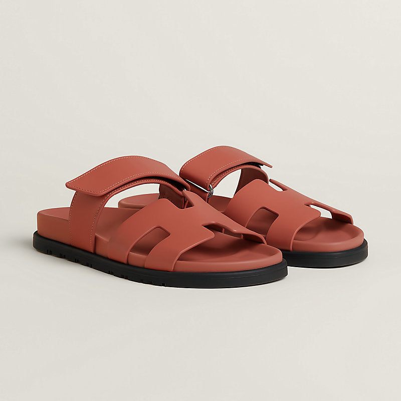 Hermes Chypre Sandals Calfskin Women, Saumon, Front