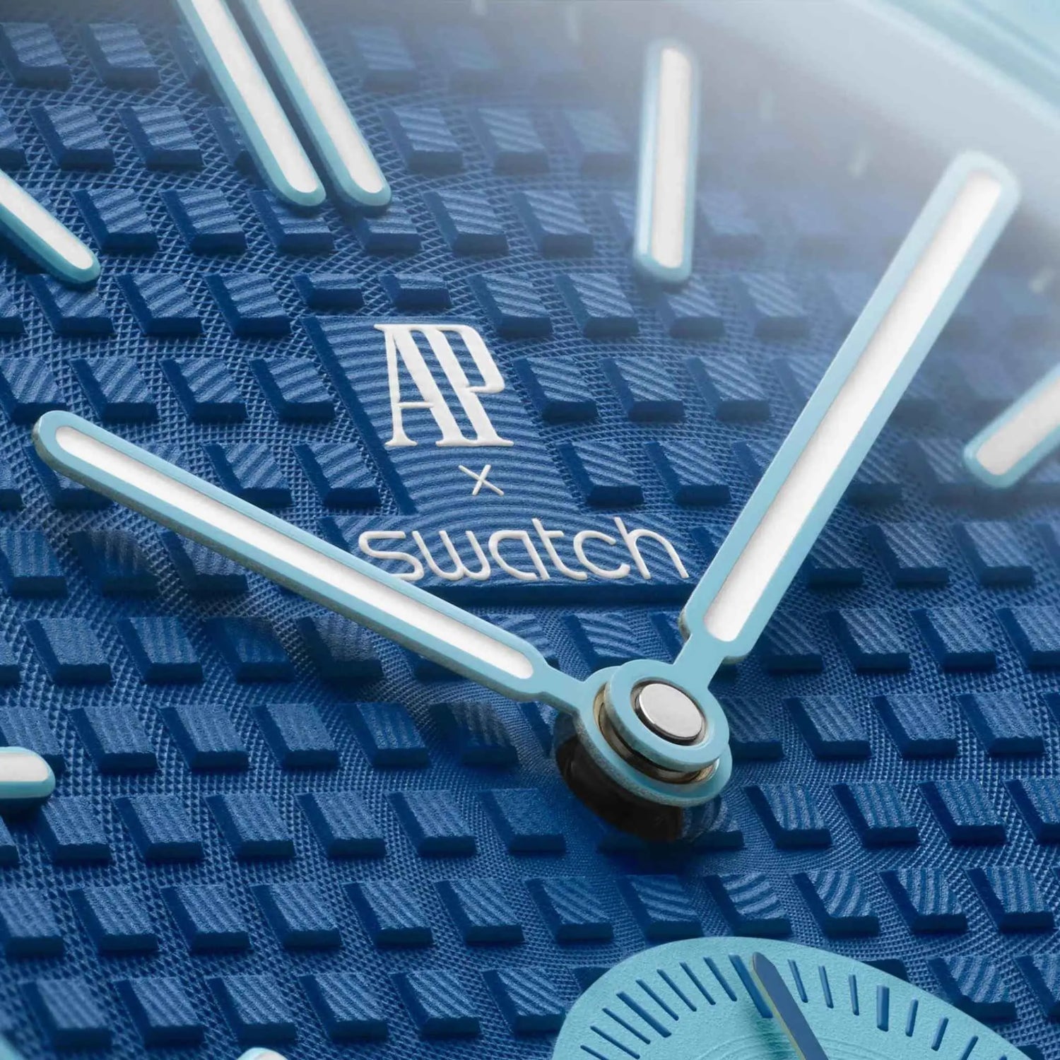 Swatch Royal Pop Lan Ba  , dial