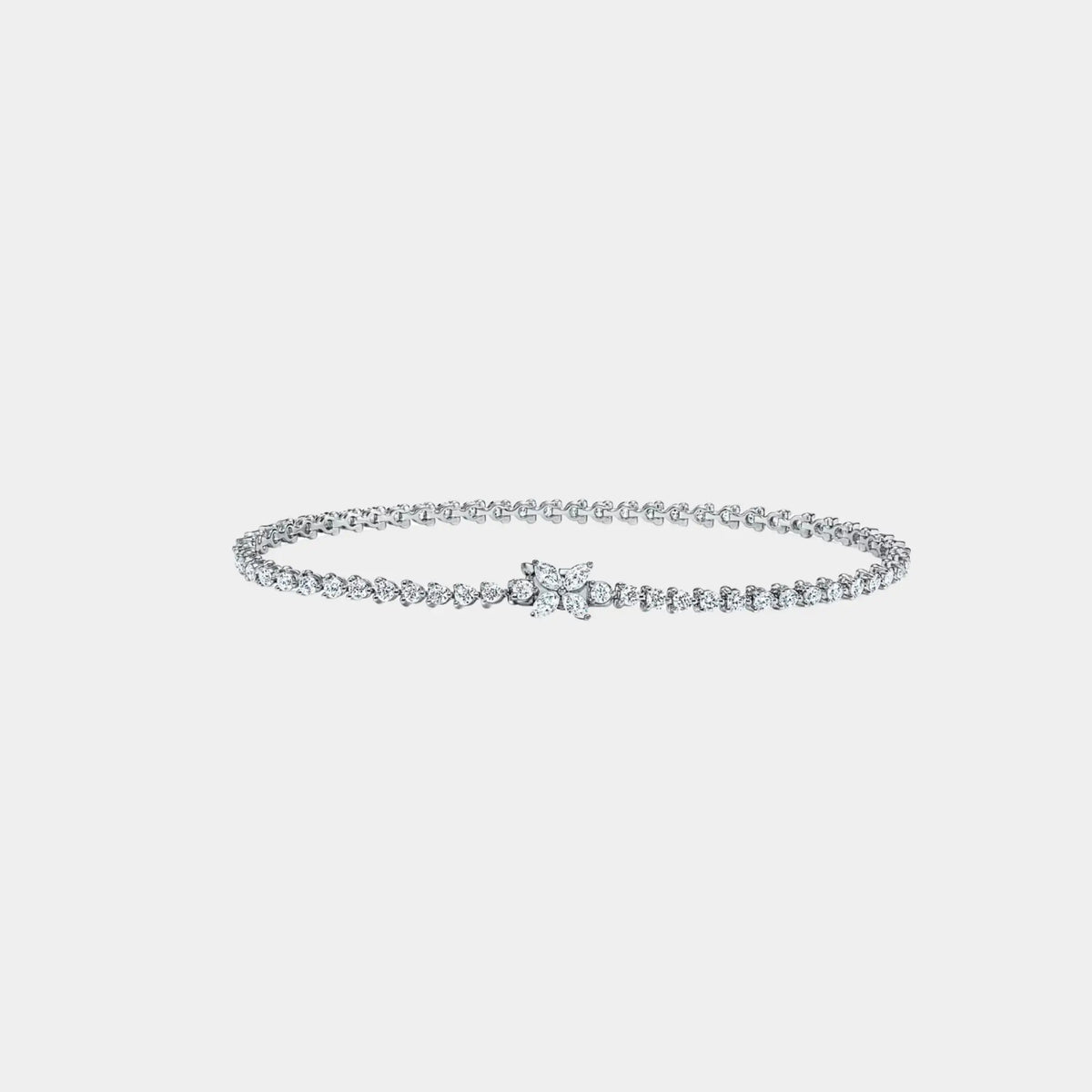 Tennis bracelet in 950 platinum and diamonds