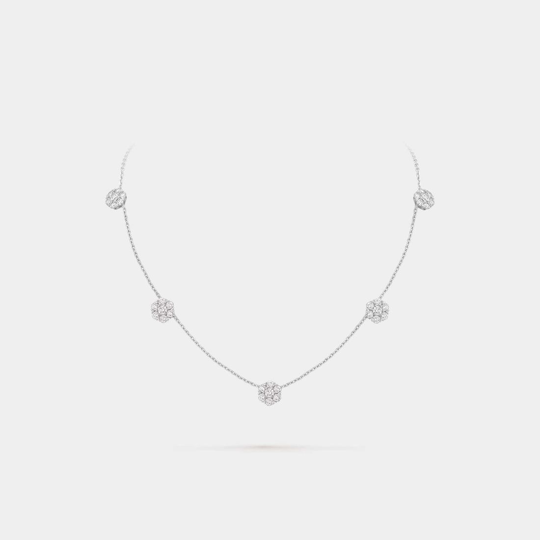 Van Cleef &amp; Arpels Fleurette Necklace 5 Flowers White Gold Diamond, Front