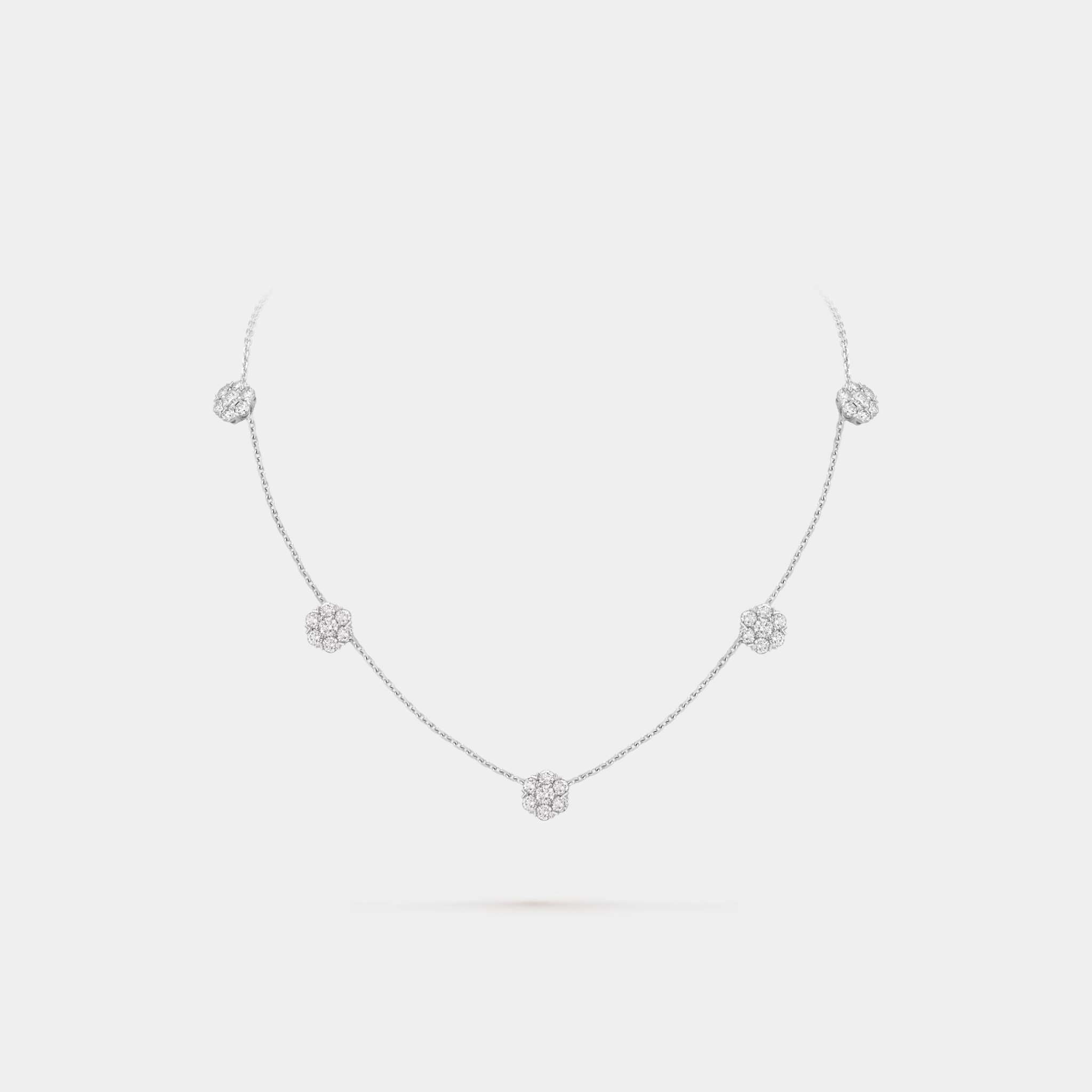 Van Cleef &amp; Arpels Fleurette Necklace 5 Flowers White Gold Diamond, Front