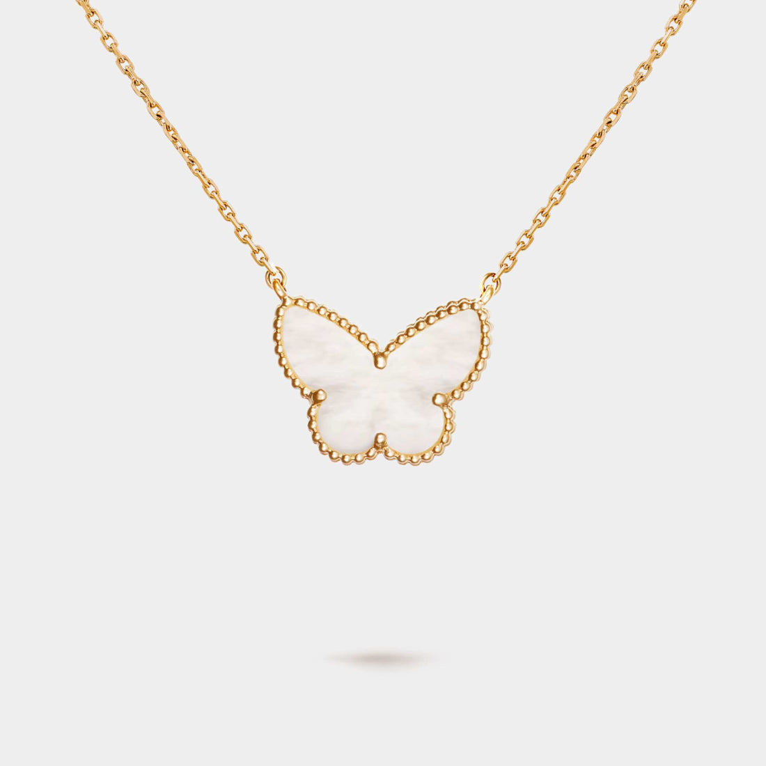 Van Cleef &amp; Arpels Lucky Alhambra Butterfly Pendant Yellow Gold Pearl, Front